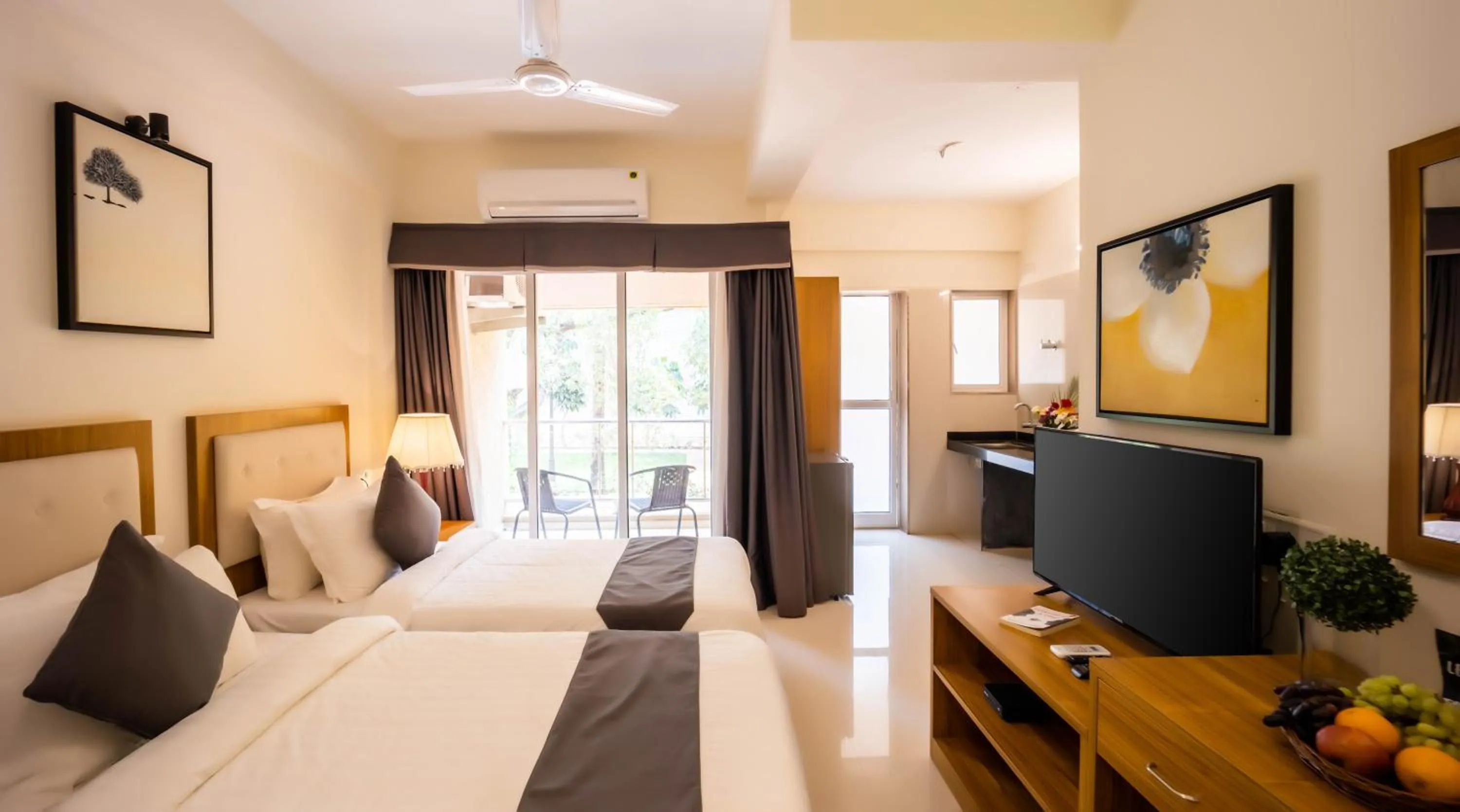 Photo of the whole room in Hotel Reemz Beach Heaven , Anjuna