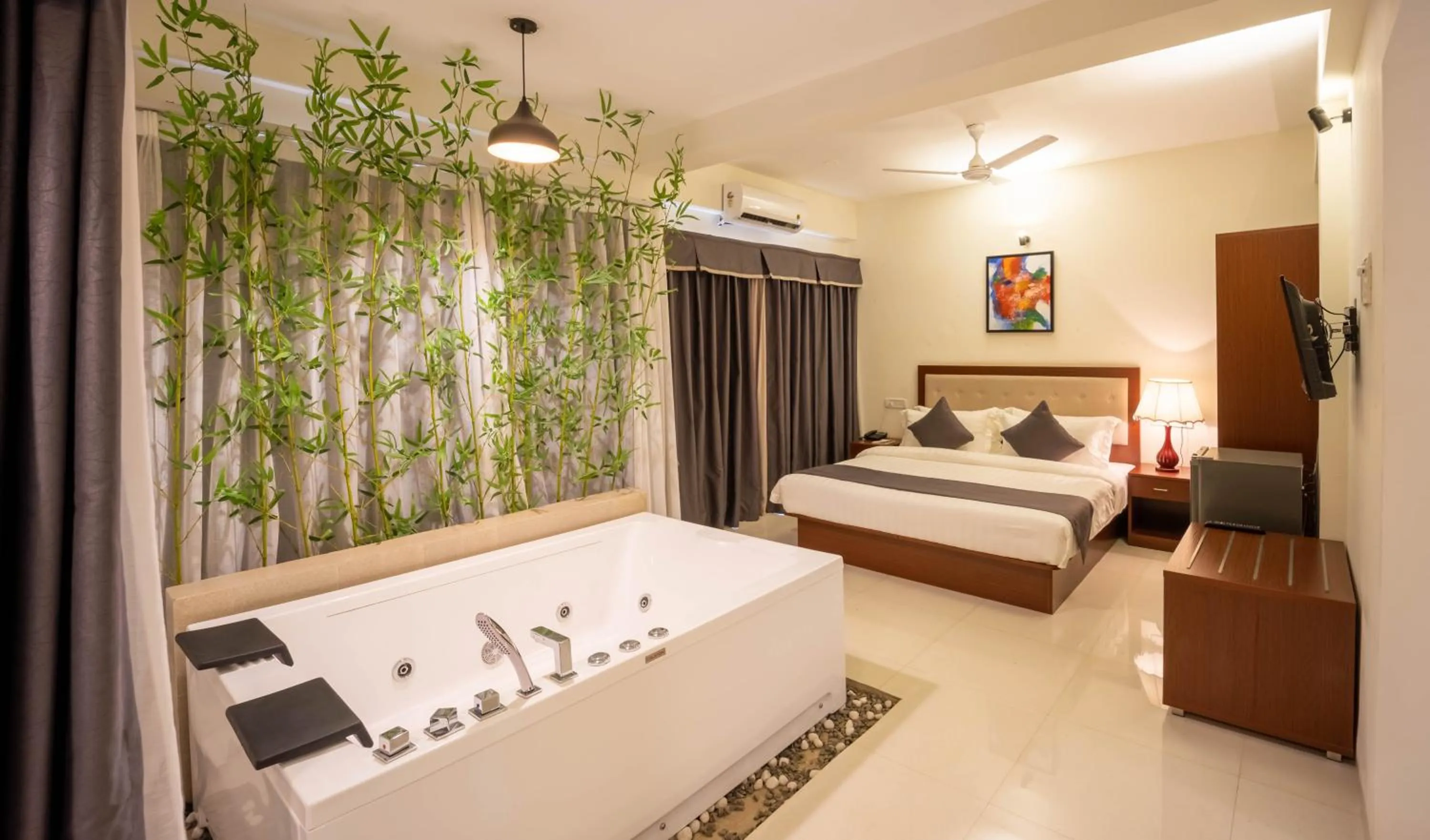 Photo of the whole room in Hotel Reemz Beach Heaven , Anjuna