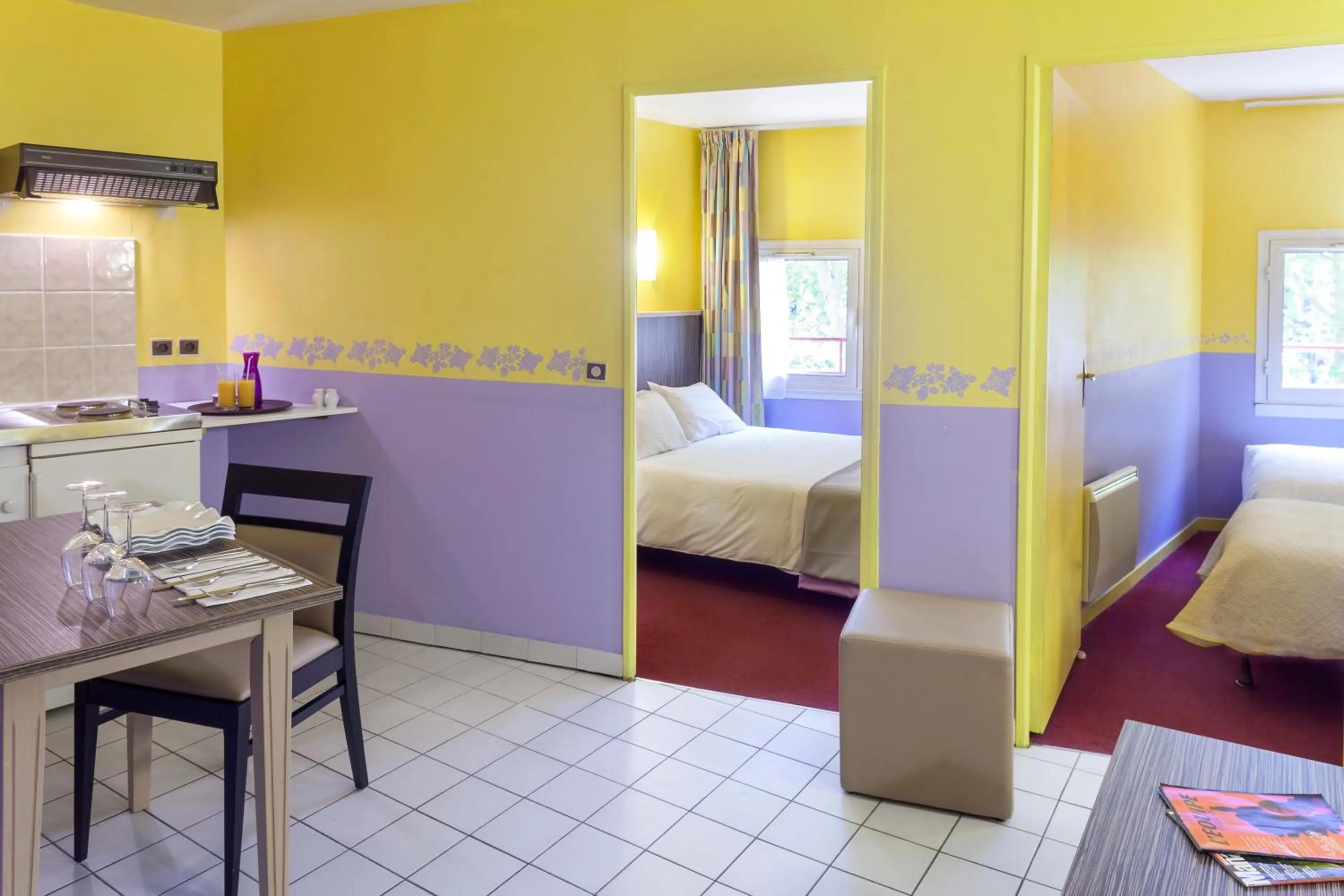 Bed in BRIT HOTEL Le Lion d'Or CHINON