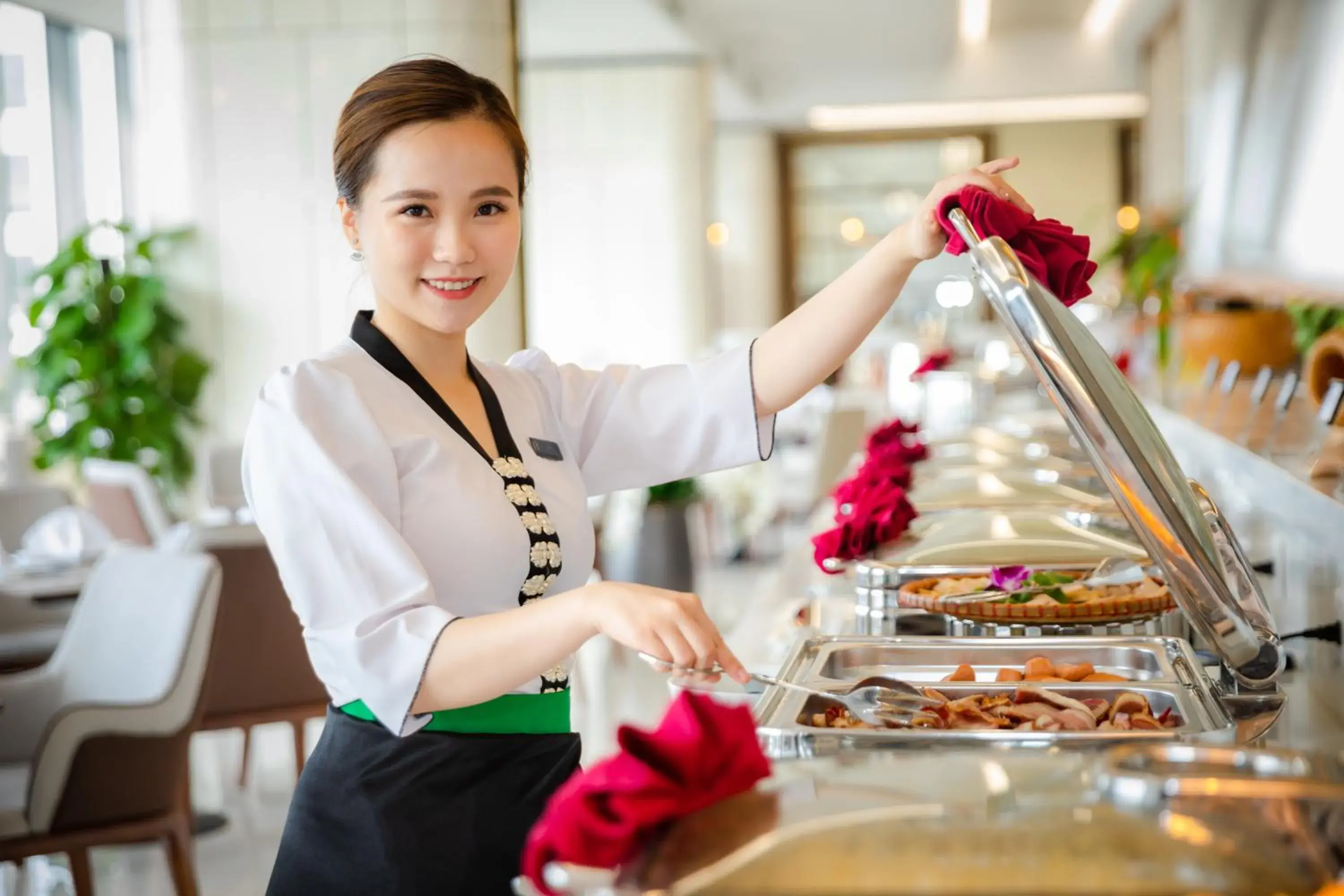 Restaurant/places to eat in Muong Thanh Grand Bai Chay Restaurant/places to eat in Muong Thanh Grand Bai Chay