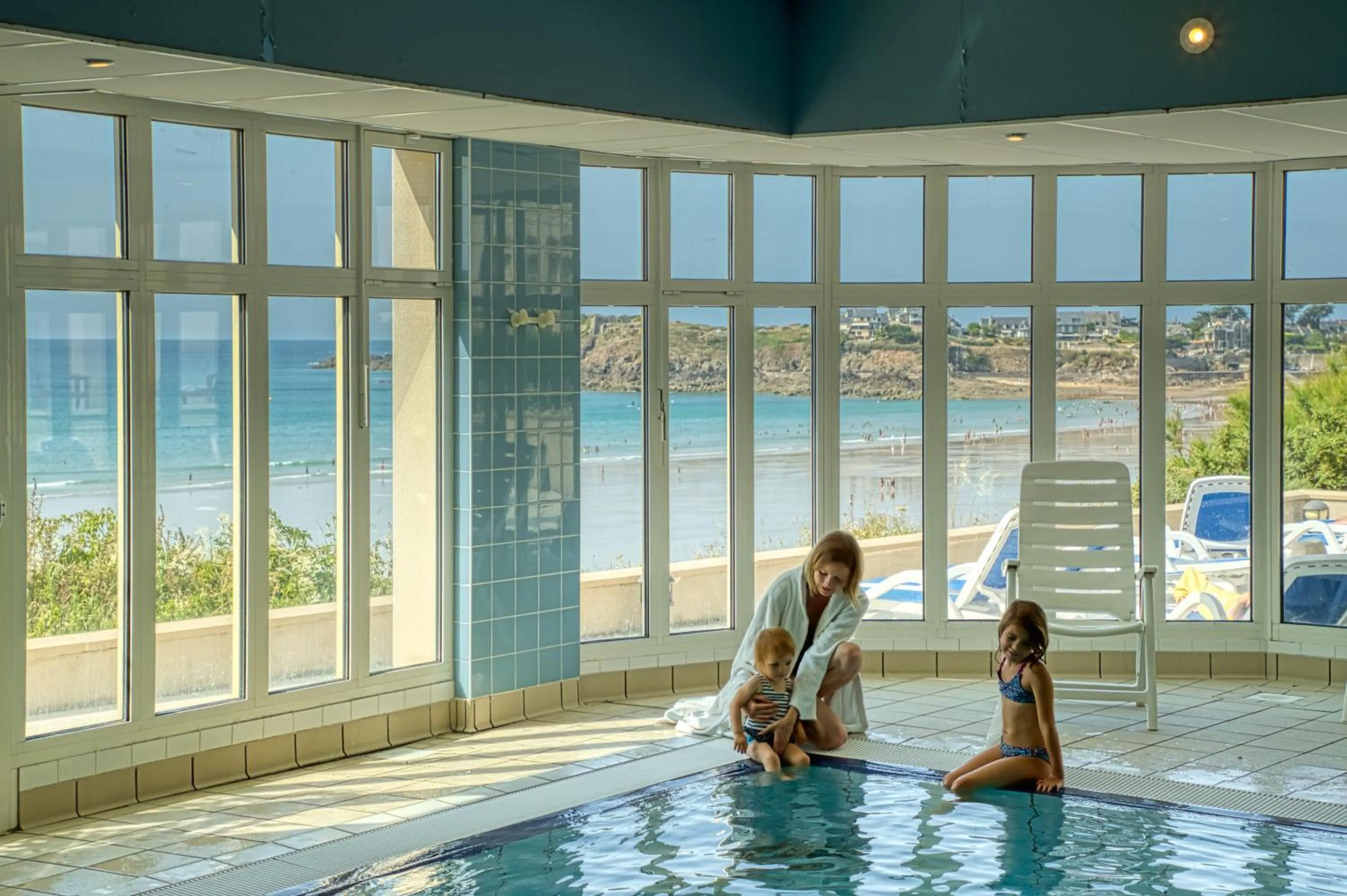 Swimming pool in Residence Reine Marine