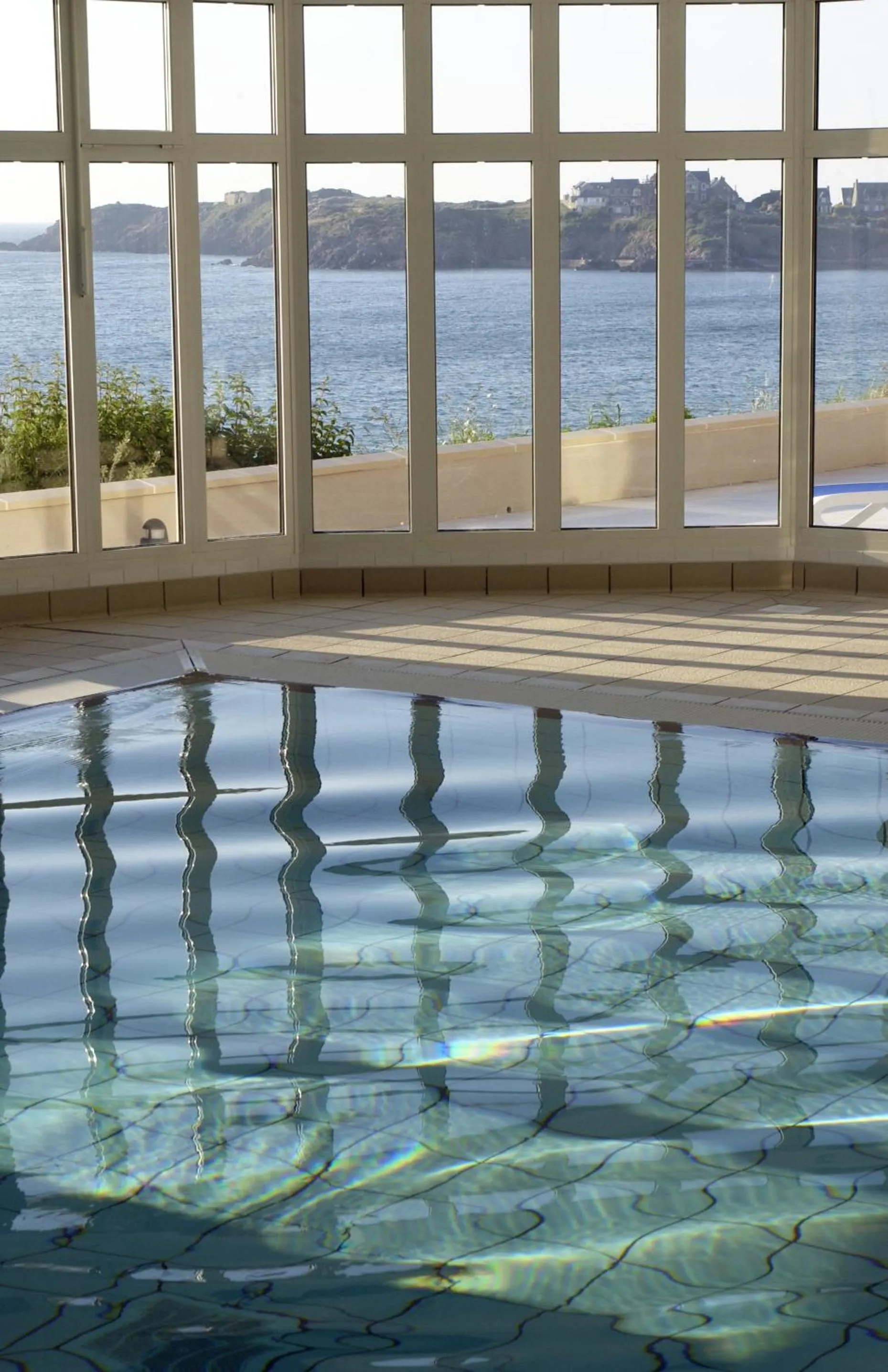 Swimming pool in Residence Reine Marine