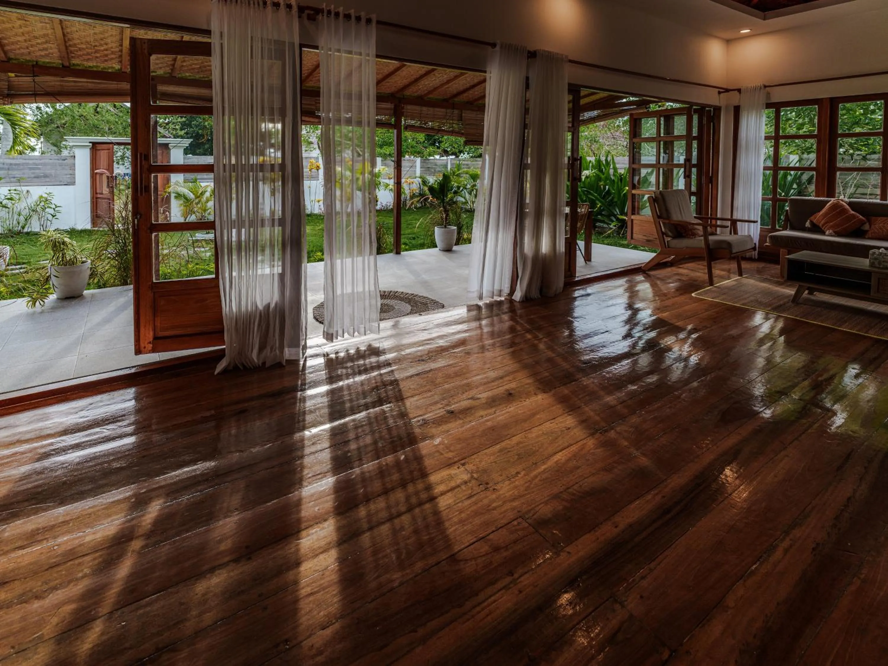 Reconnect - Private Island Resort & Dive Center Togean - Buka Buka Island