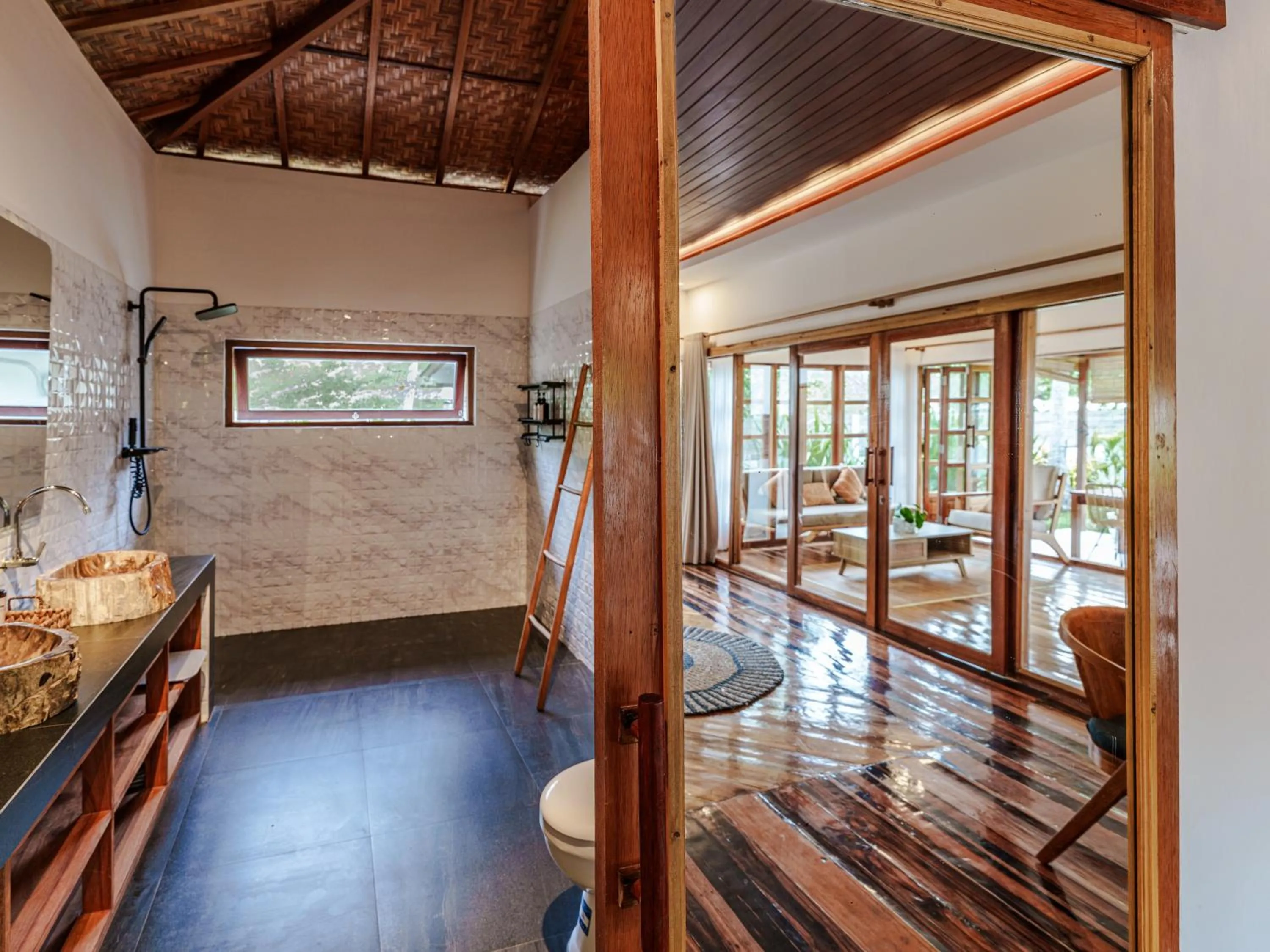 Reconnect - Private Island Resort & Dive Center Togean - Buka Buka Island