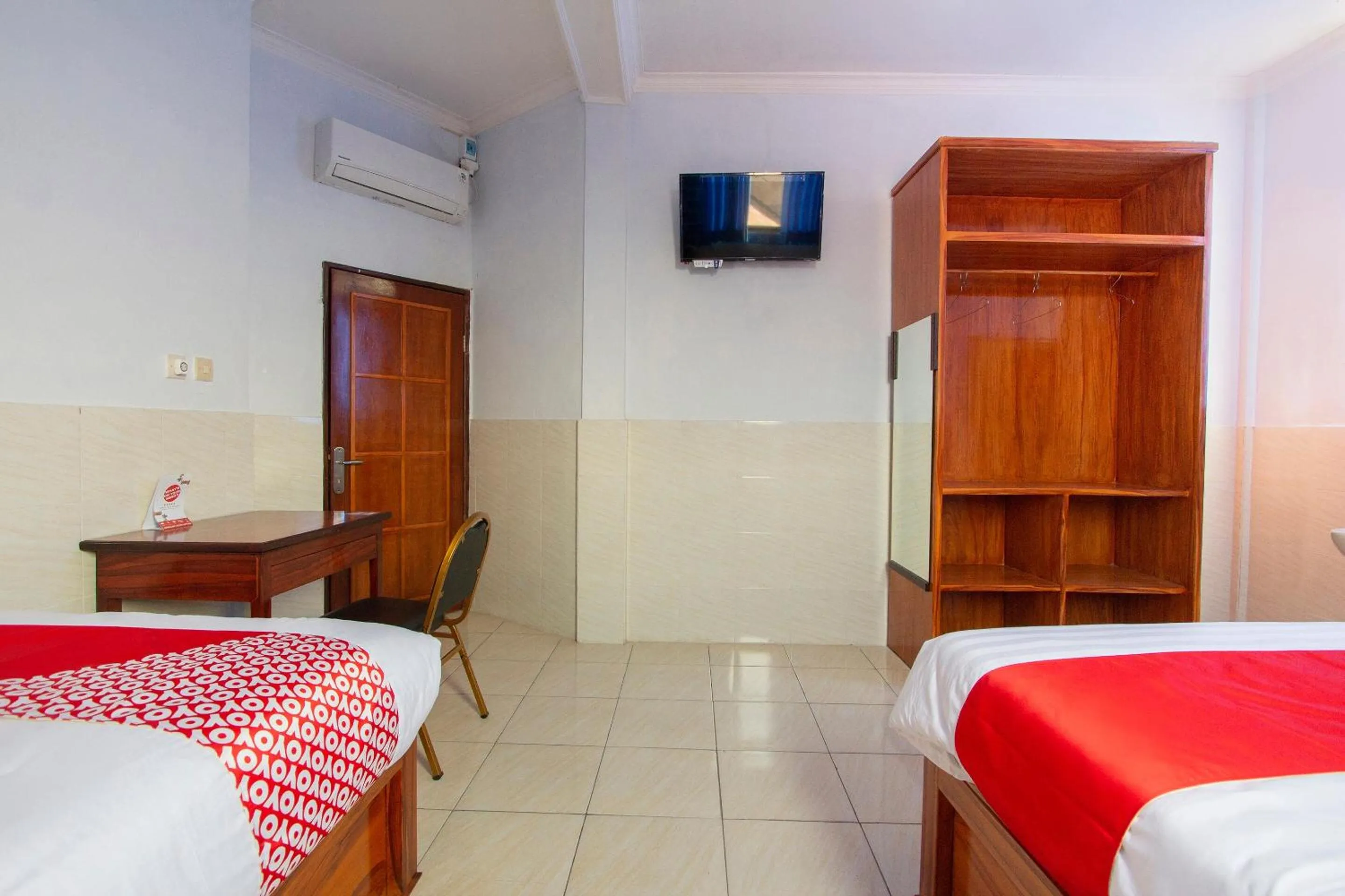 Bedroom, Bed in OYO Life 3720 Homestay Gayatri Janti