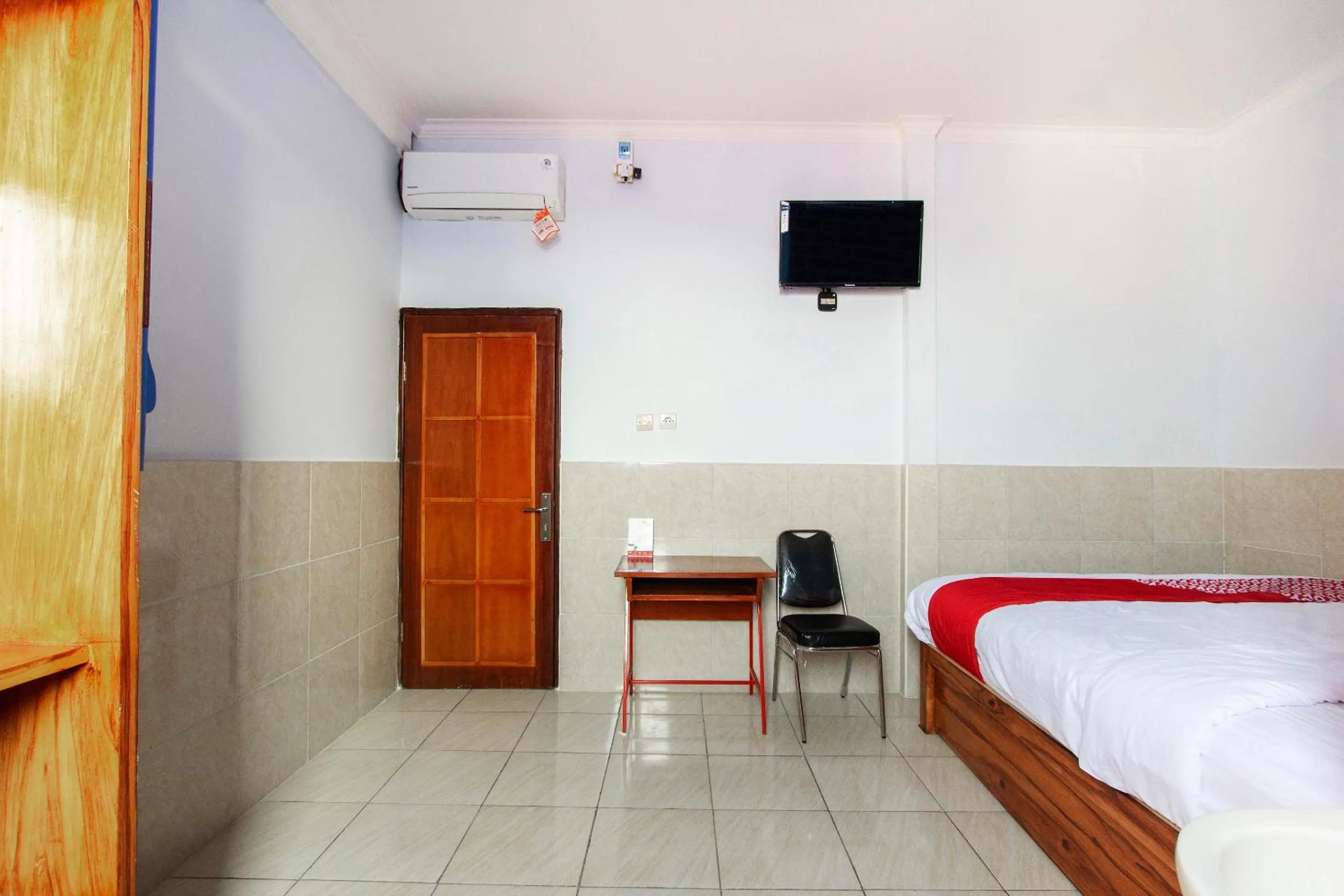 Bedroom, Bed in OYO Life 3720 Homestay Gayatri Janti