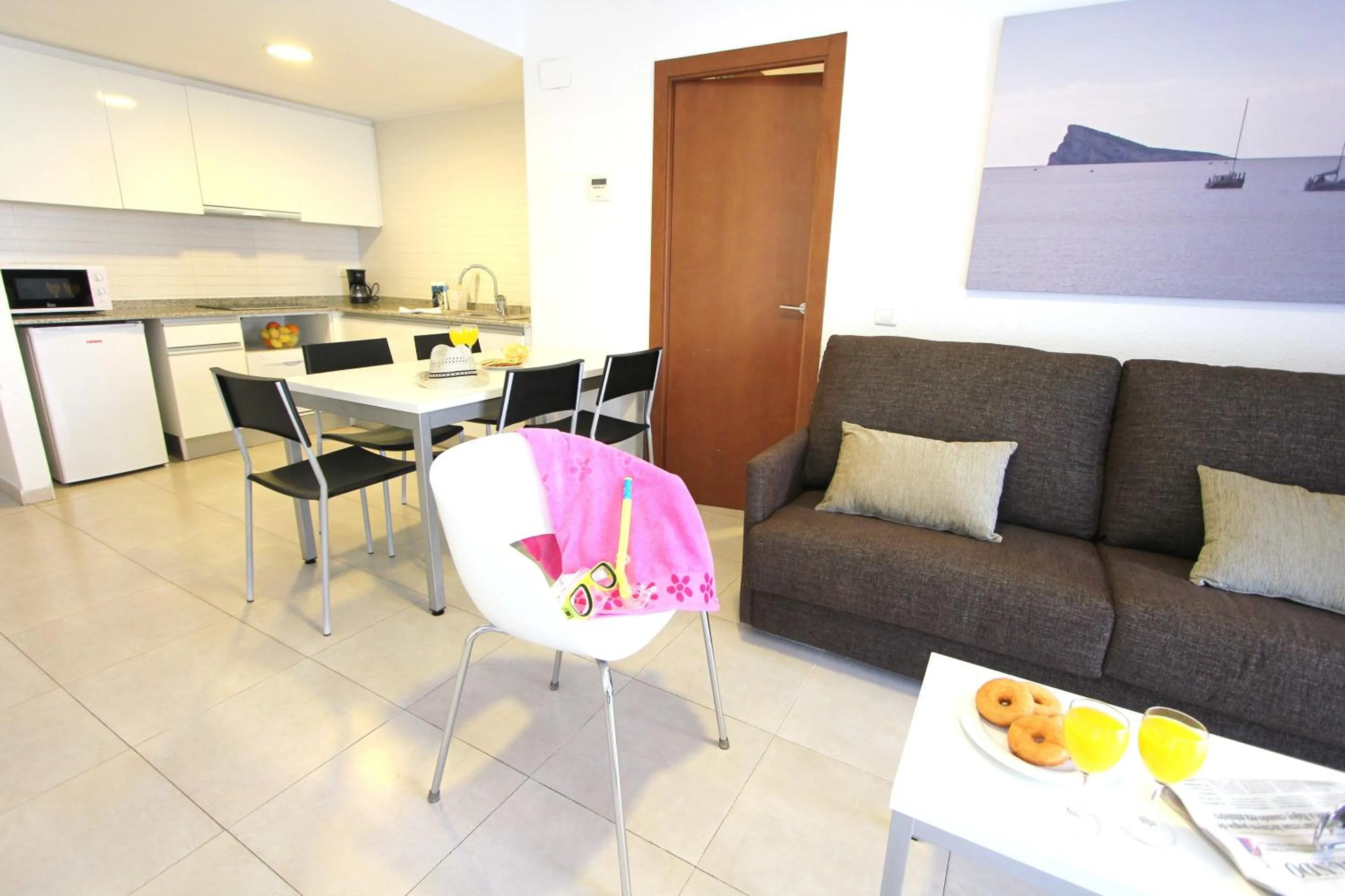 Living room in Pierre & Vacances Benidorm Levante - Adults Recommended
