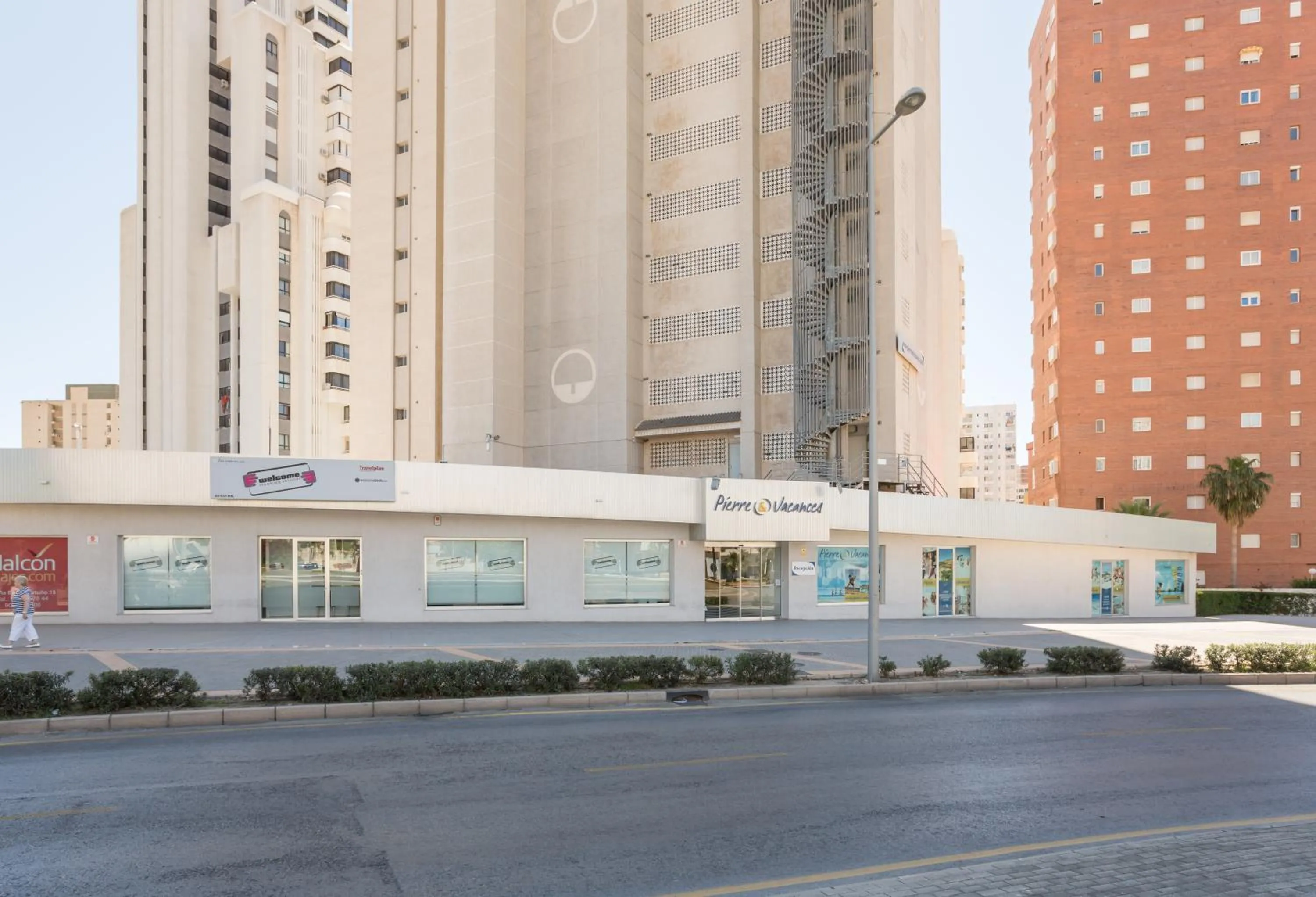 Facade/entrance in Pierre & Vacances Benidorm Levante - Adults Recommended