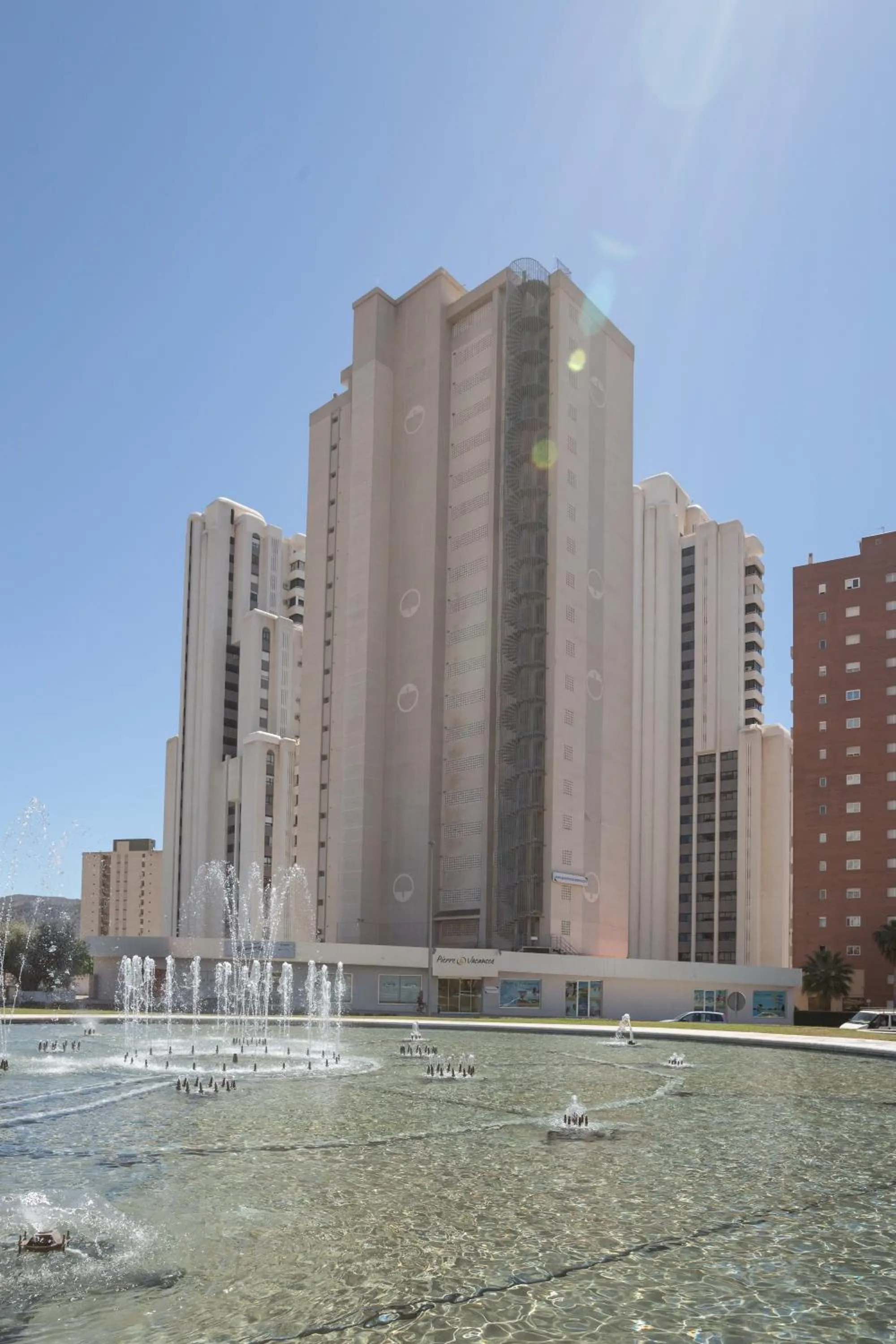 Facade/entrance in Pierre & Vacances Benidorm Levante - Adults Recommended