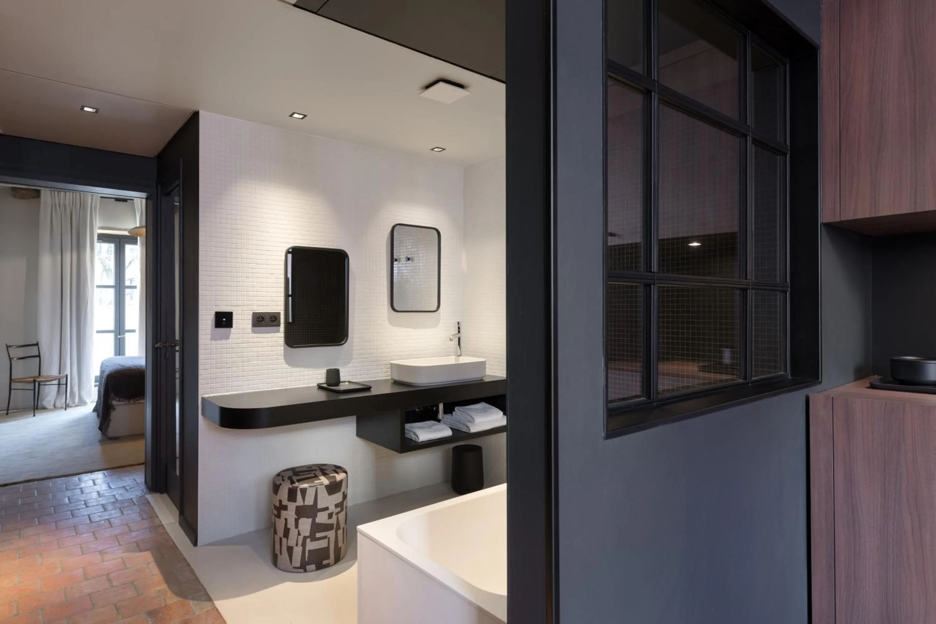 Bathroom, Bed in MiHotel Tour Rose