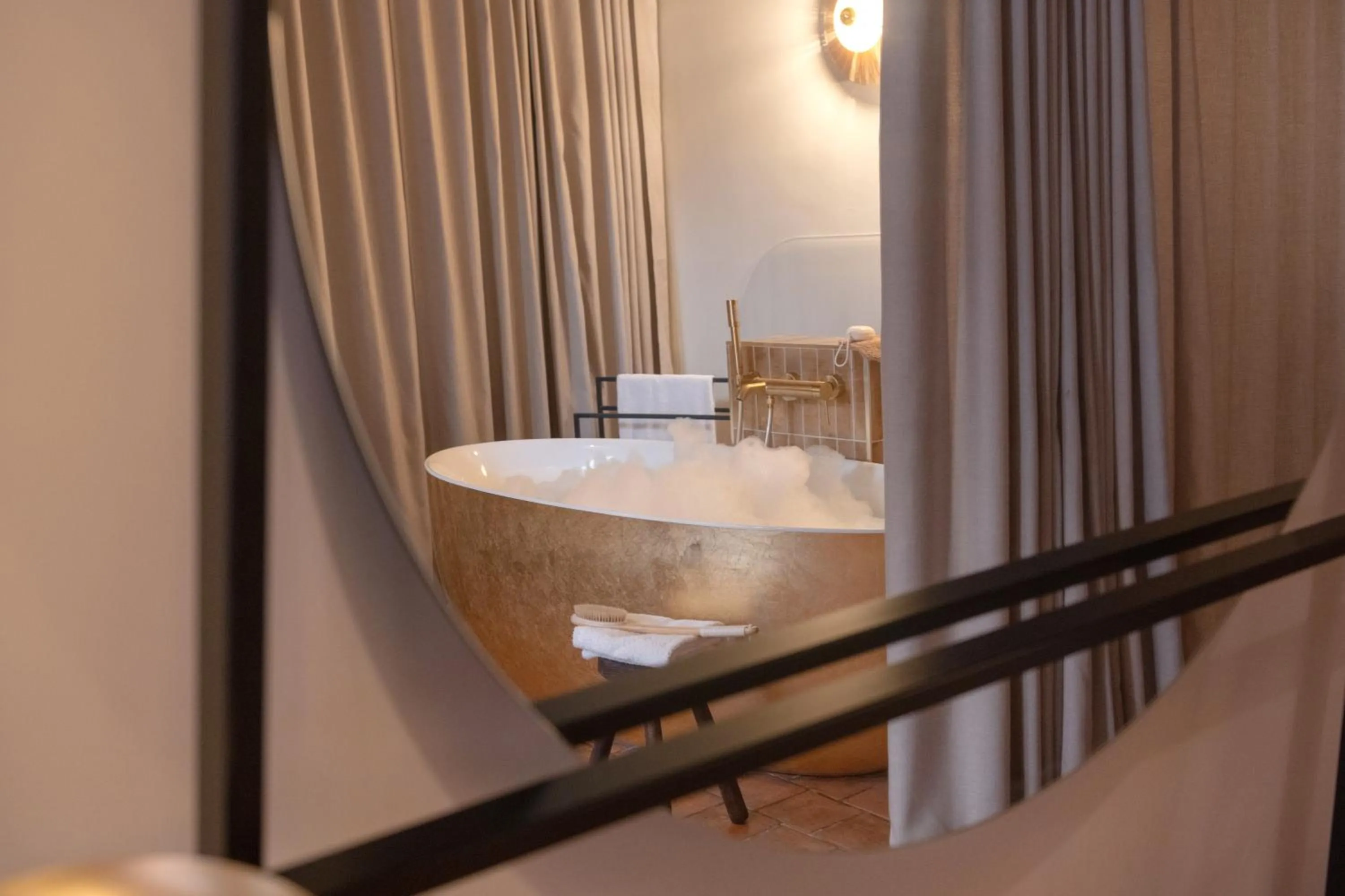 Bath in MiHotel Tour Rose