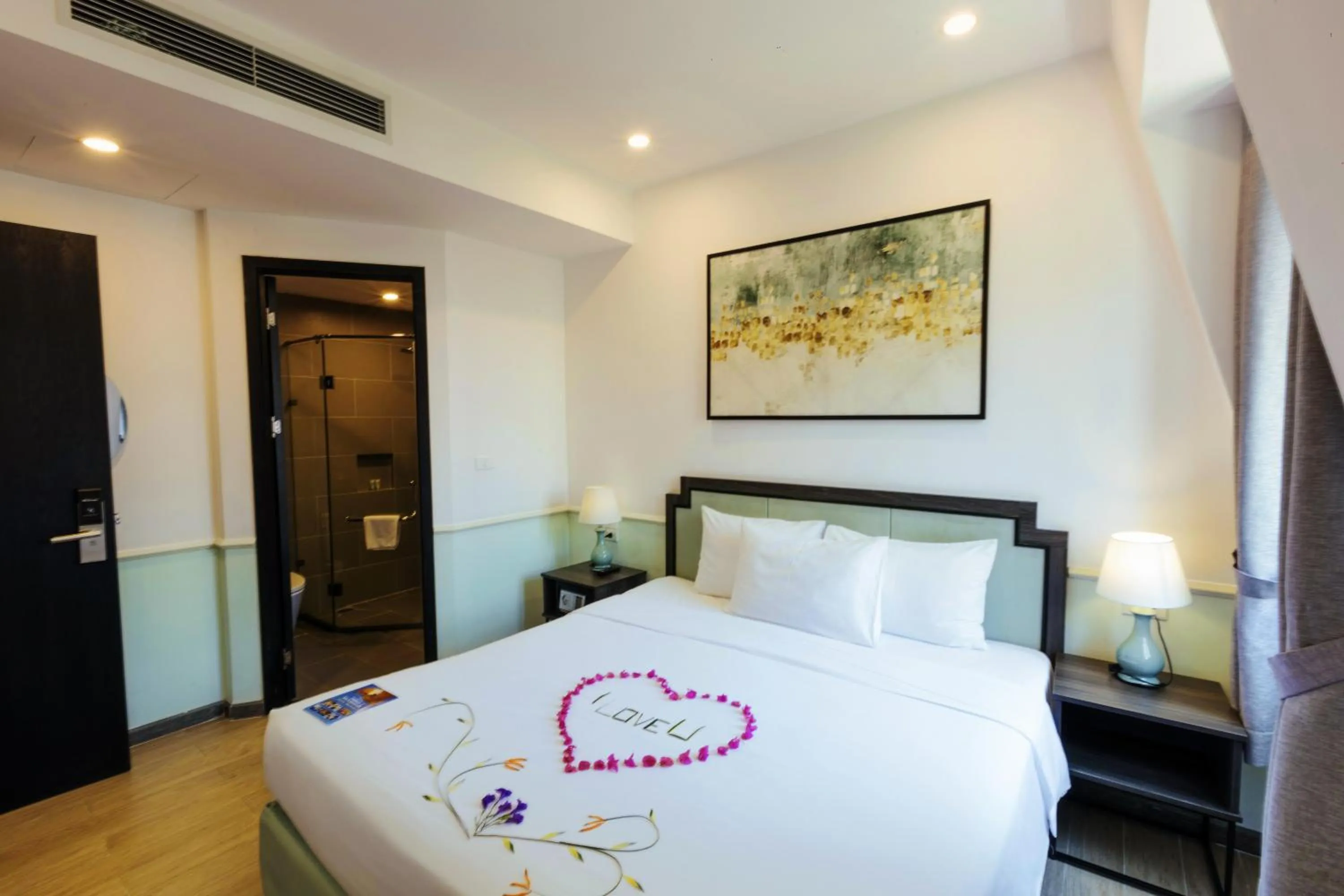 Bedroom, Bed in Paralia Khem Beach Phu Quoc Hotel