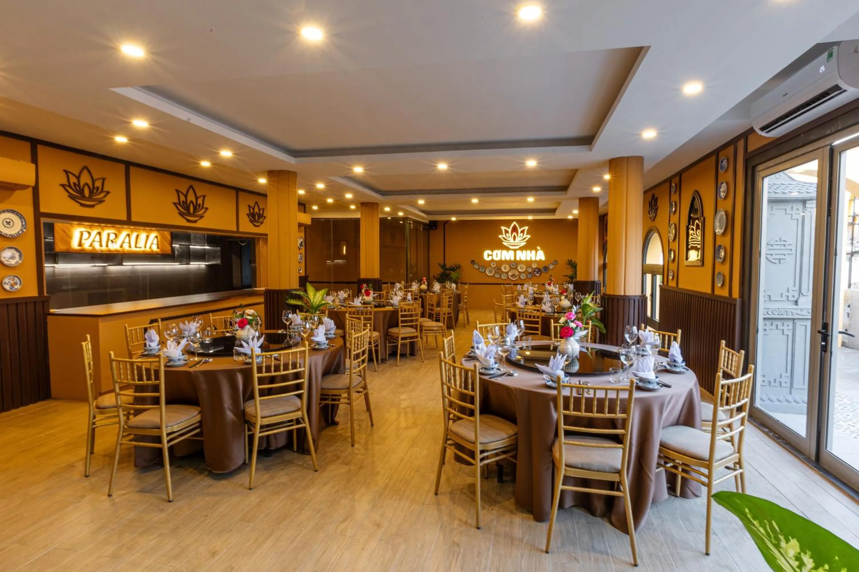 Restaurant/places to eat in Paralia Khem Beach Phu Quoc Hotel