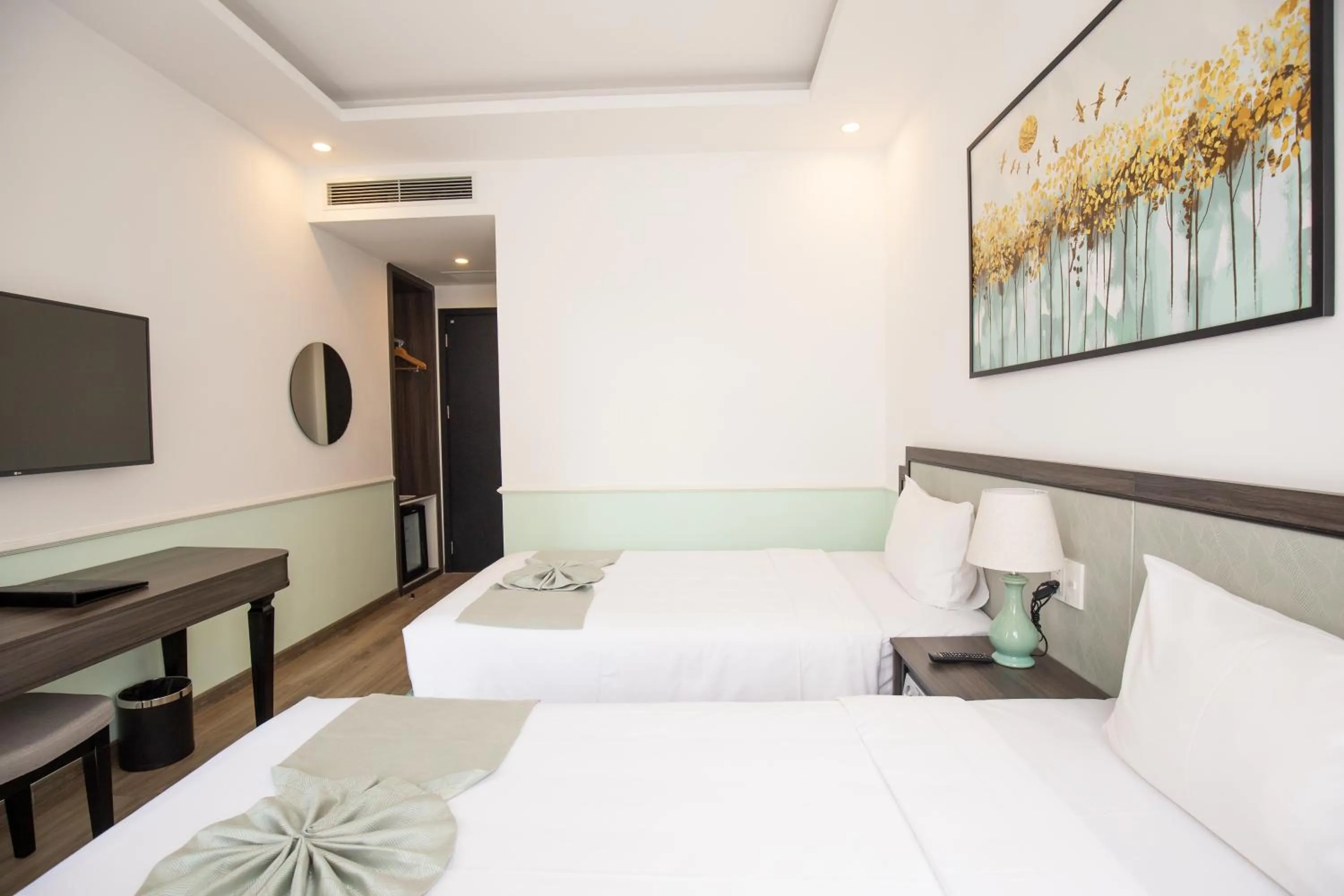 Bedroom, Bed in Paralia Khem Beach Phu Quoc Hotel