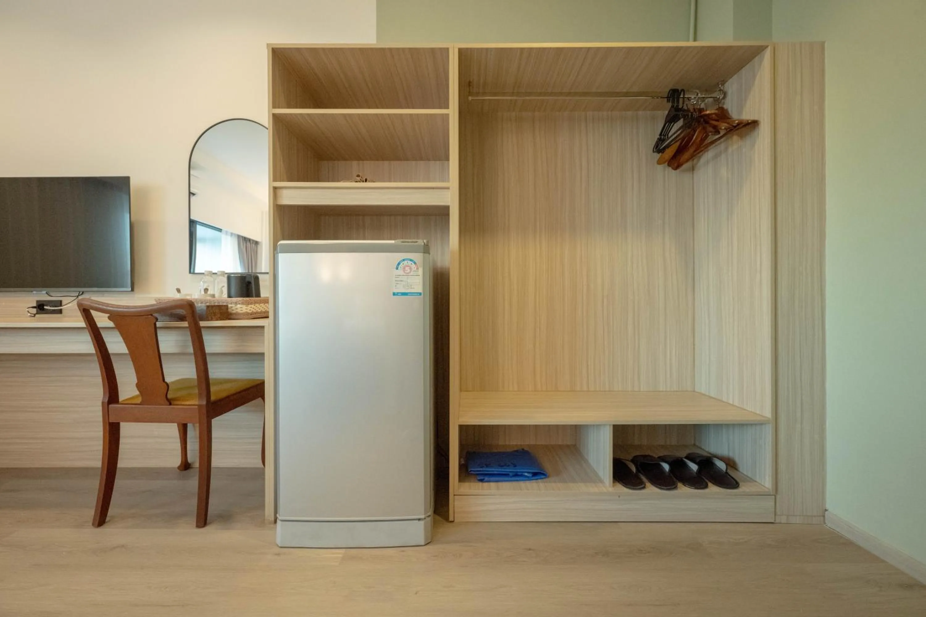 The Krungkasem Srikrung Hotel