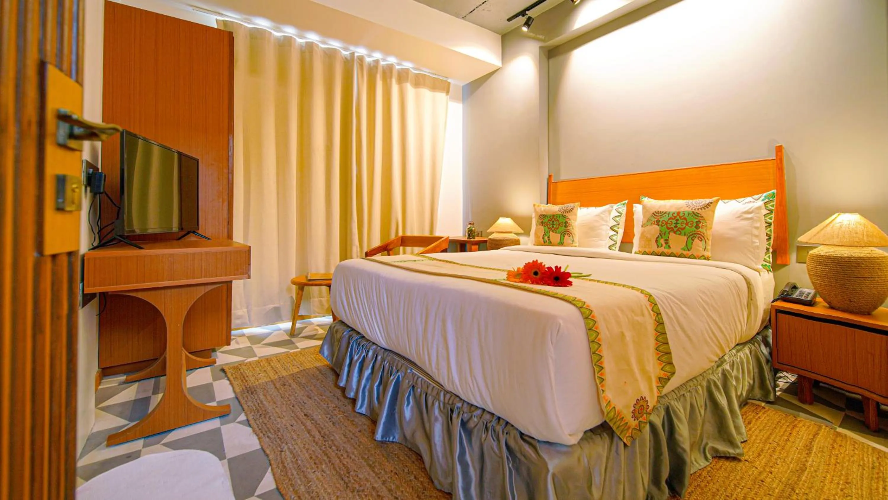 Communal lounge/ TV room, Bed in Hotel Nova Boutique