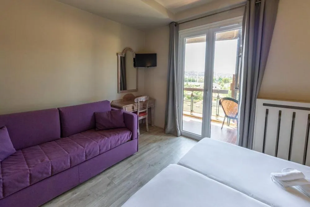 Bed in Vacances Bleues Hôtel Castel Luberon