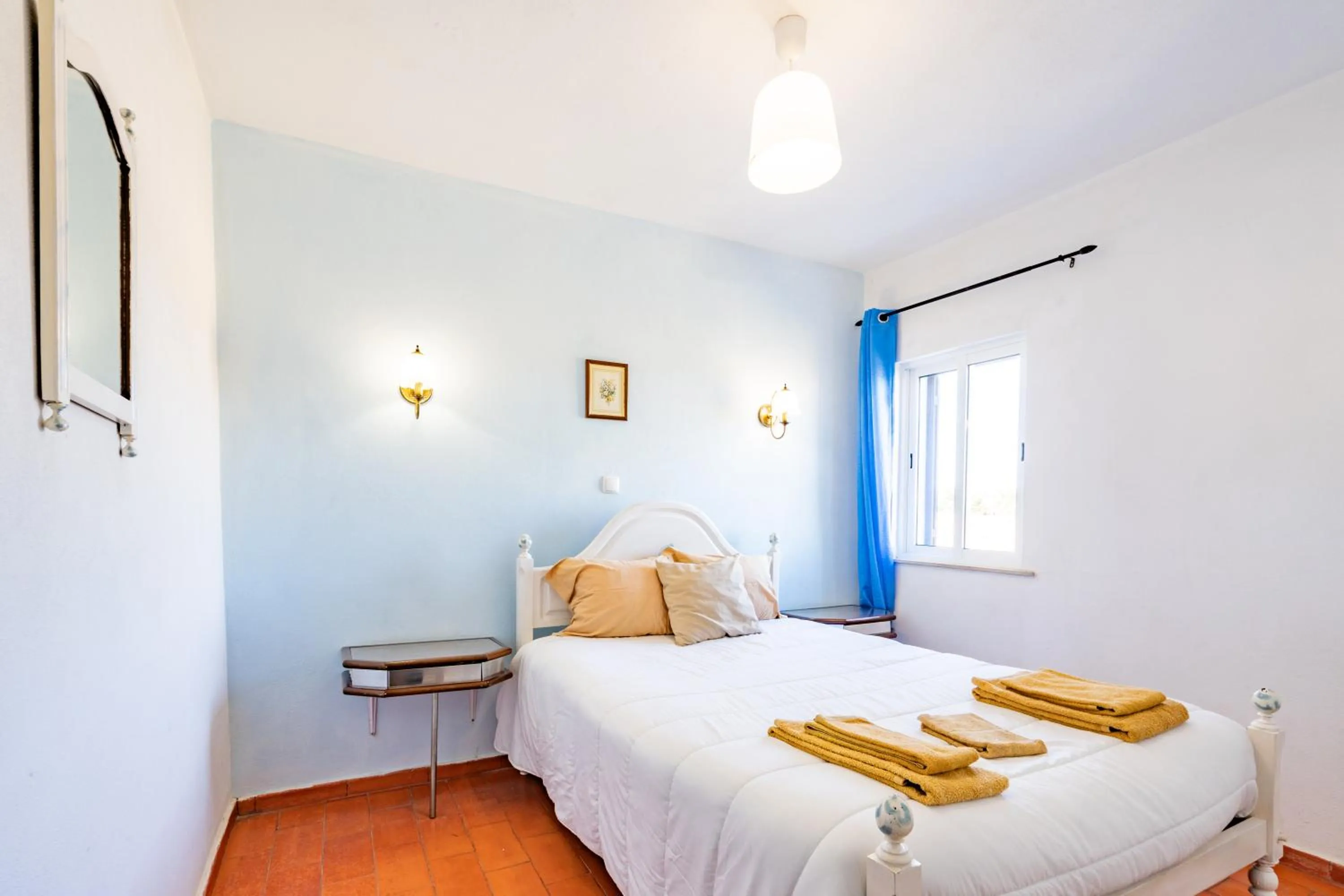 Bedroom, Bed in Quinta das Varandas by Umbral