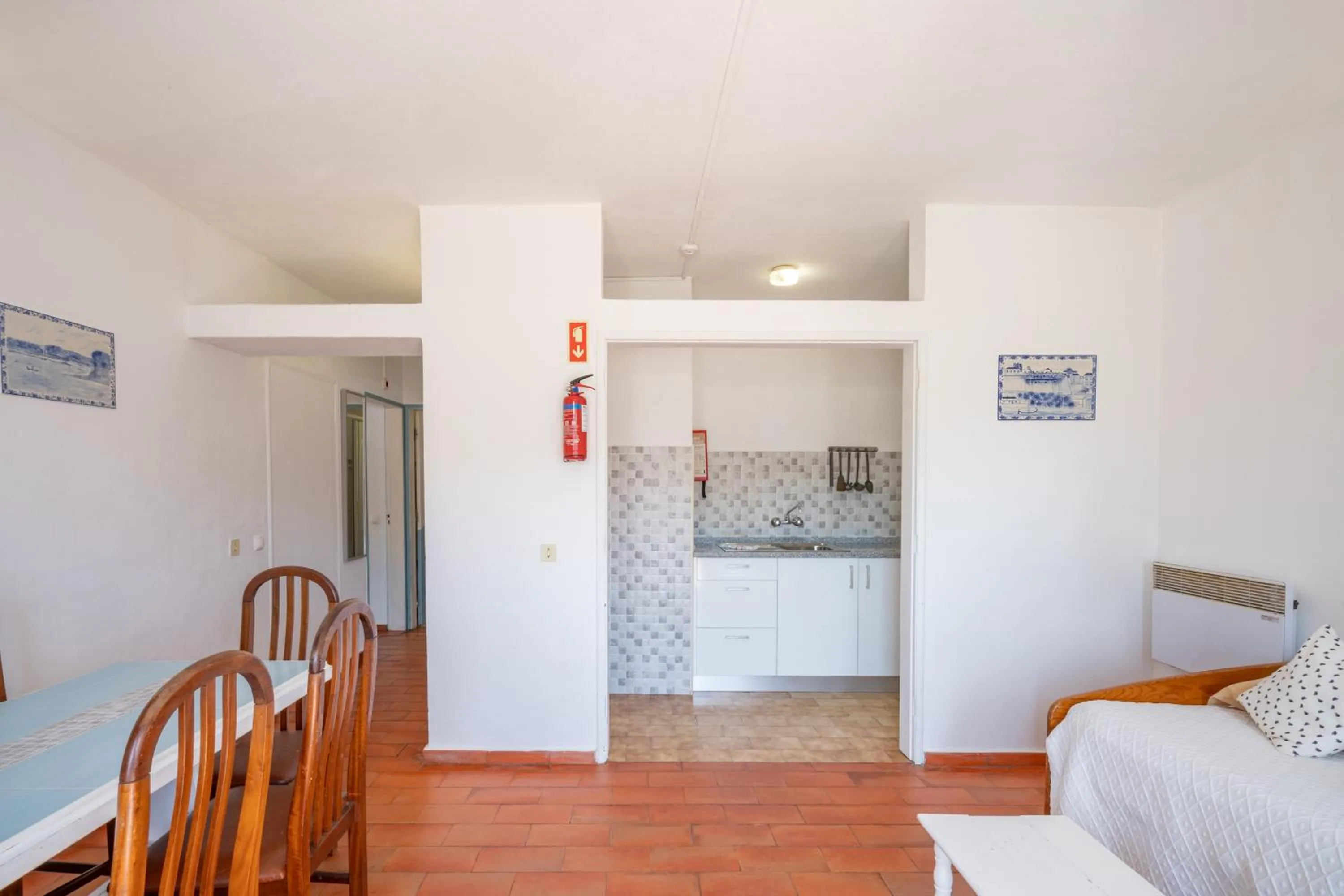 Kitchen or kitchenette, Bed in Quinta das Varandas by Umbral