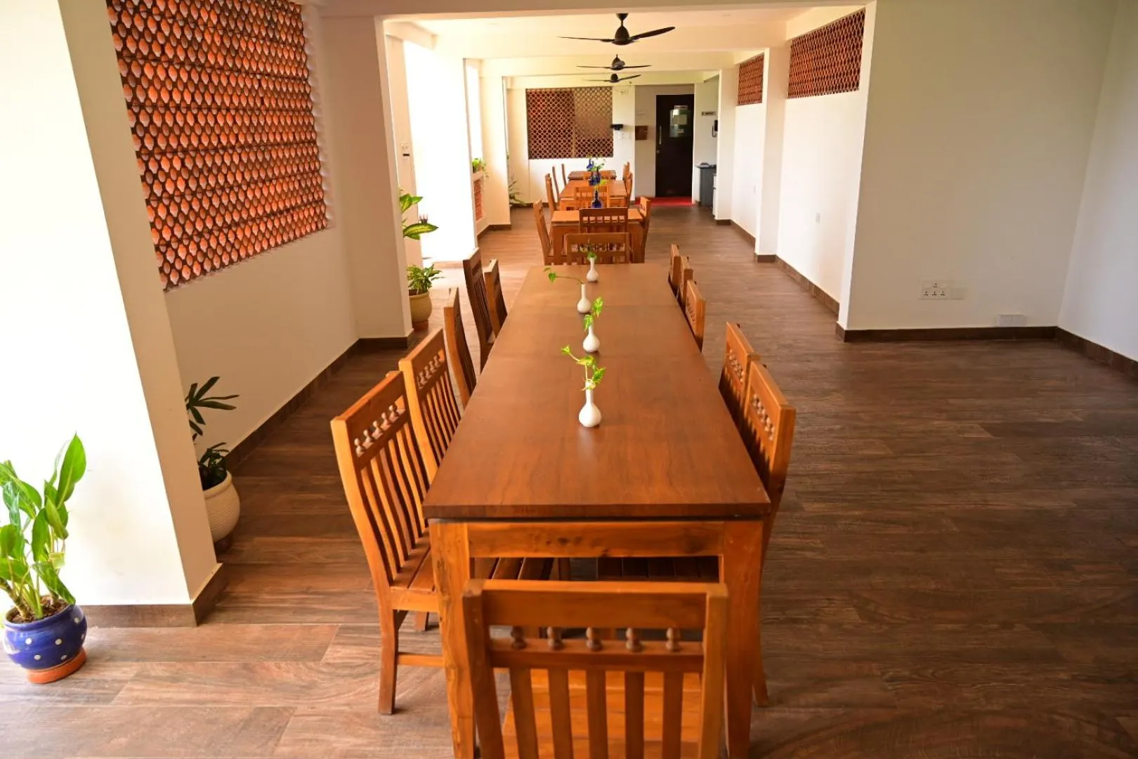 Restaurant/places to eat in Aadisaktthi Leisure Resort, Kovalam