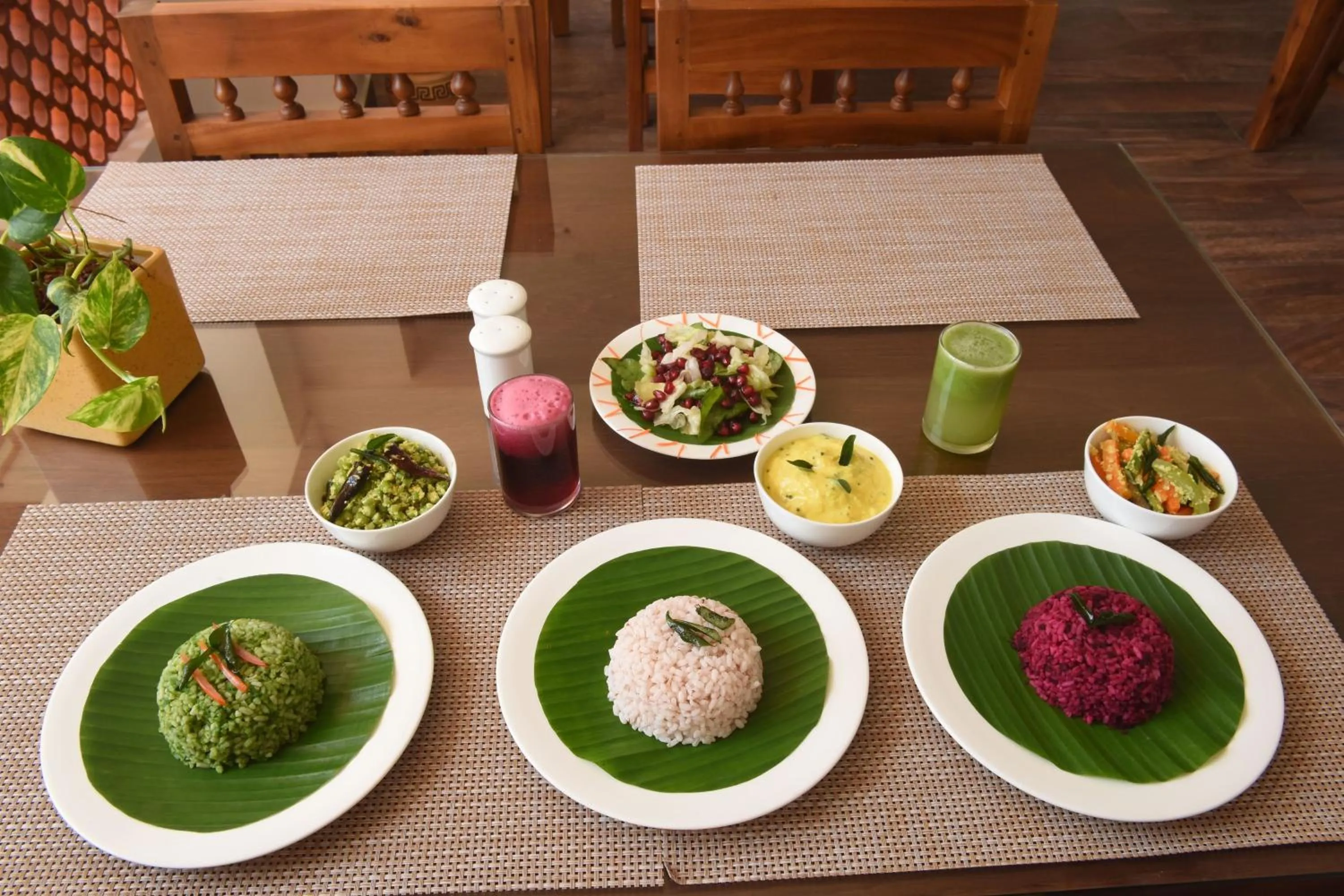 Food and drinks in Aadisaktthi Leisure Resort, Kovalam
