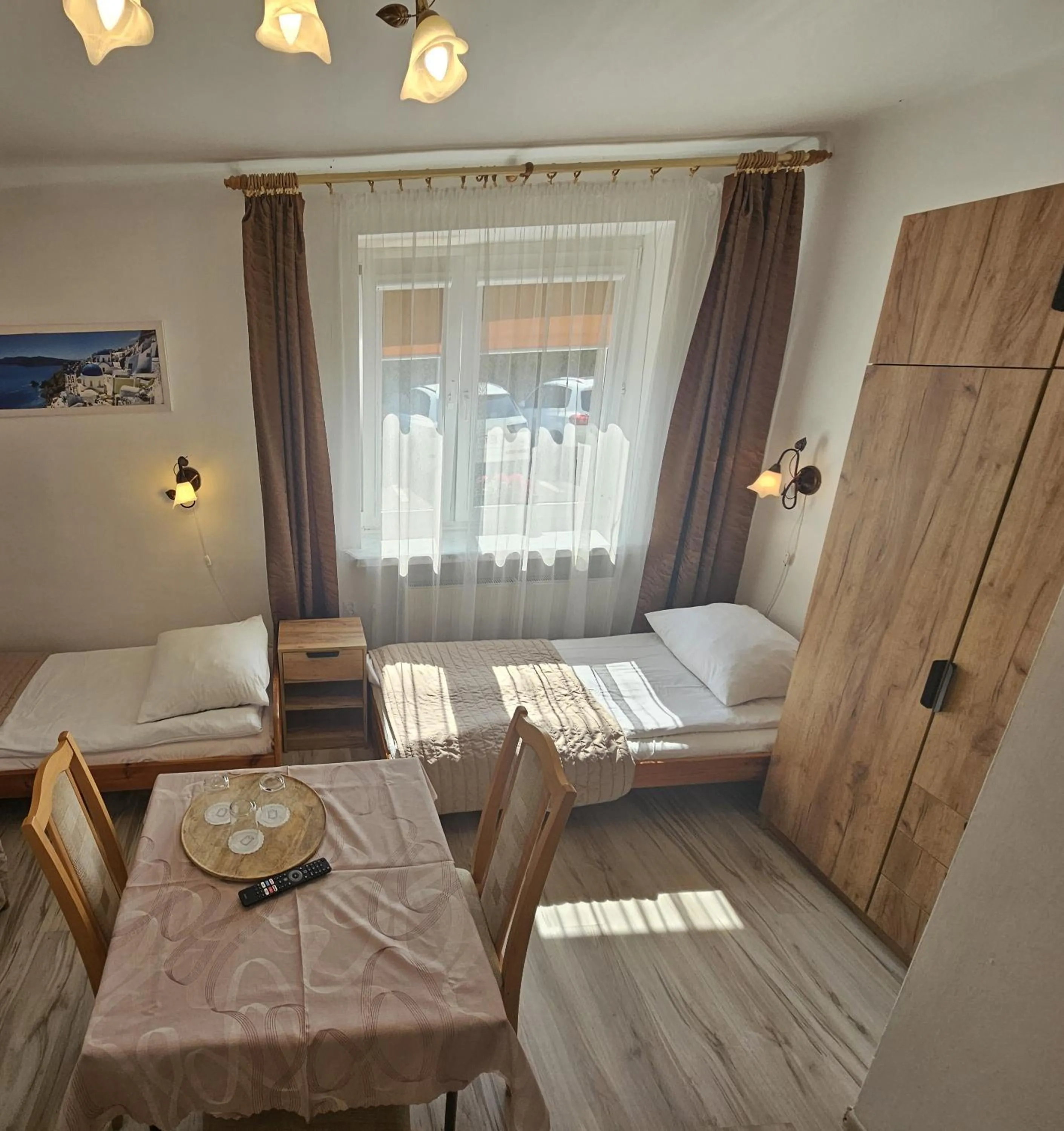 Photo of the whole room, Bed in Hotel Eden 24h