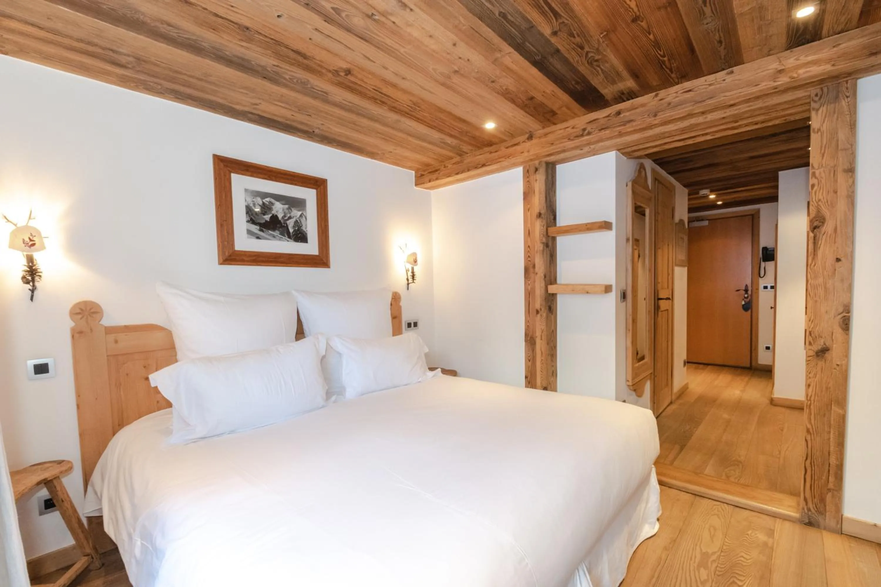 Bed in Chalet-Hôtel Hermitage
