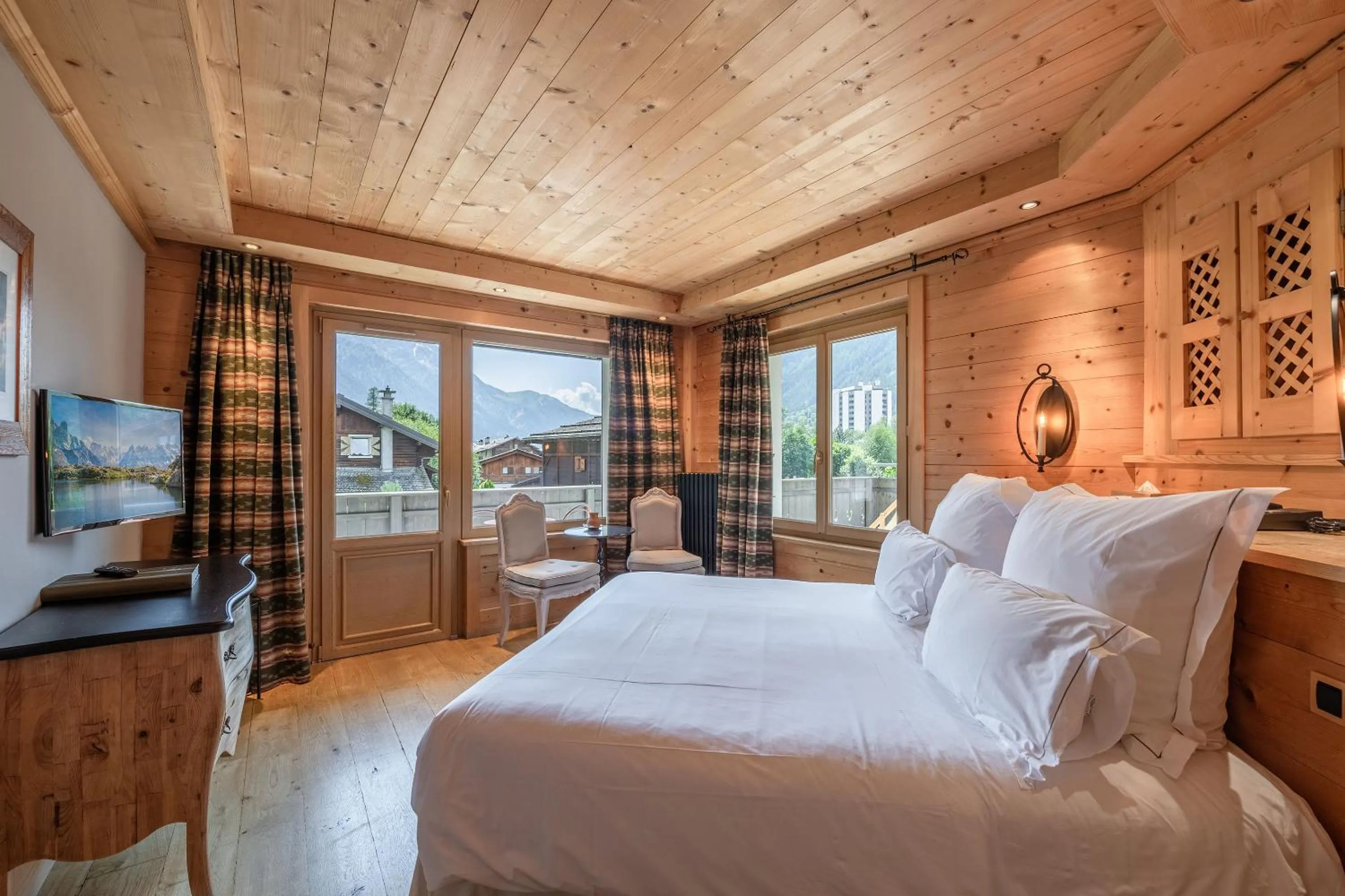 Bed in Chalet-Hôtel Hermitage