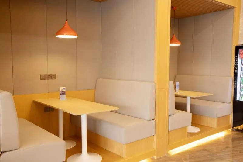 Seating Area in Holiday Inn Express Linyi West, an IHG Hotel