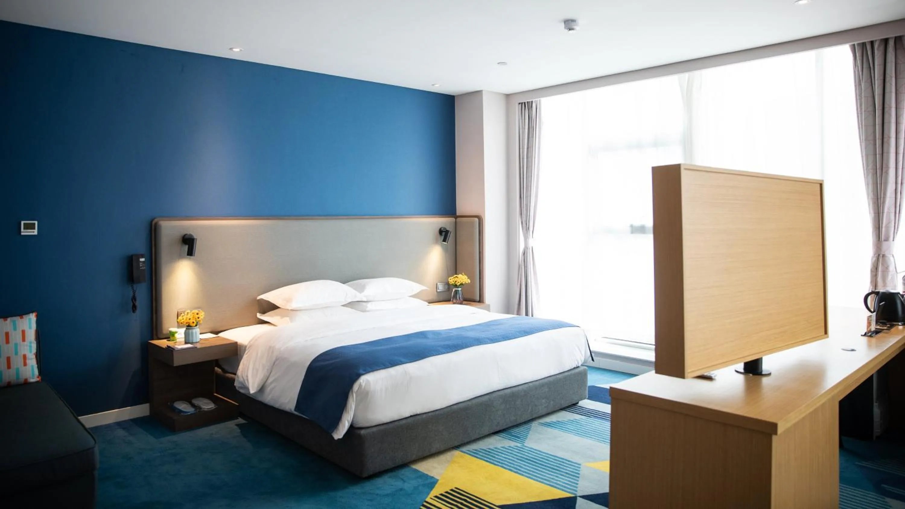 Photo of the whole room, Bed in Holiday Inn Express Linyi West, an IHG Hotel