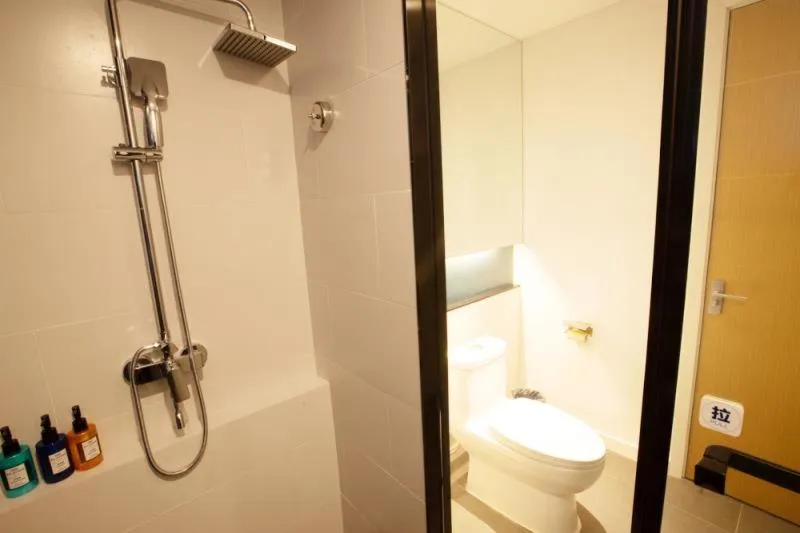 Bathroom in Holiday Inn Express Linyi West, an IHG Hotel