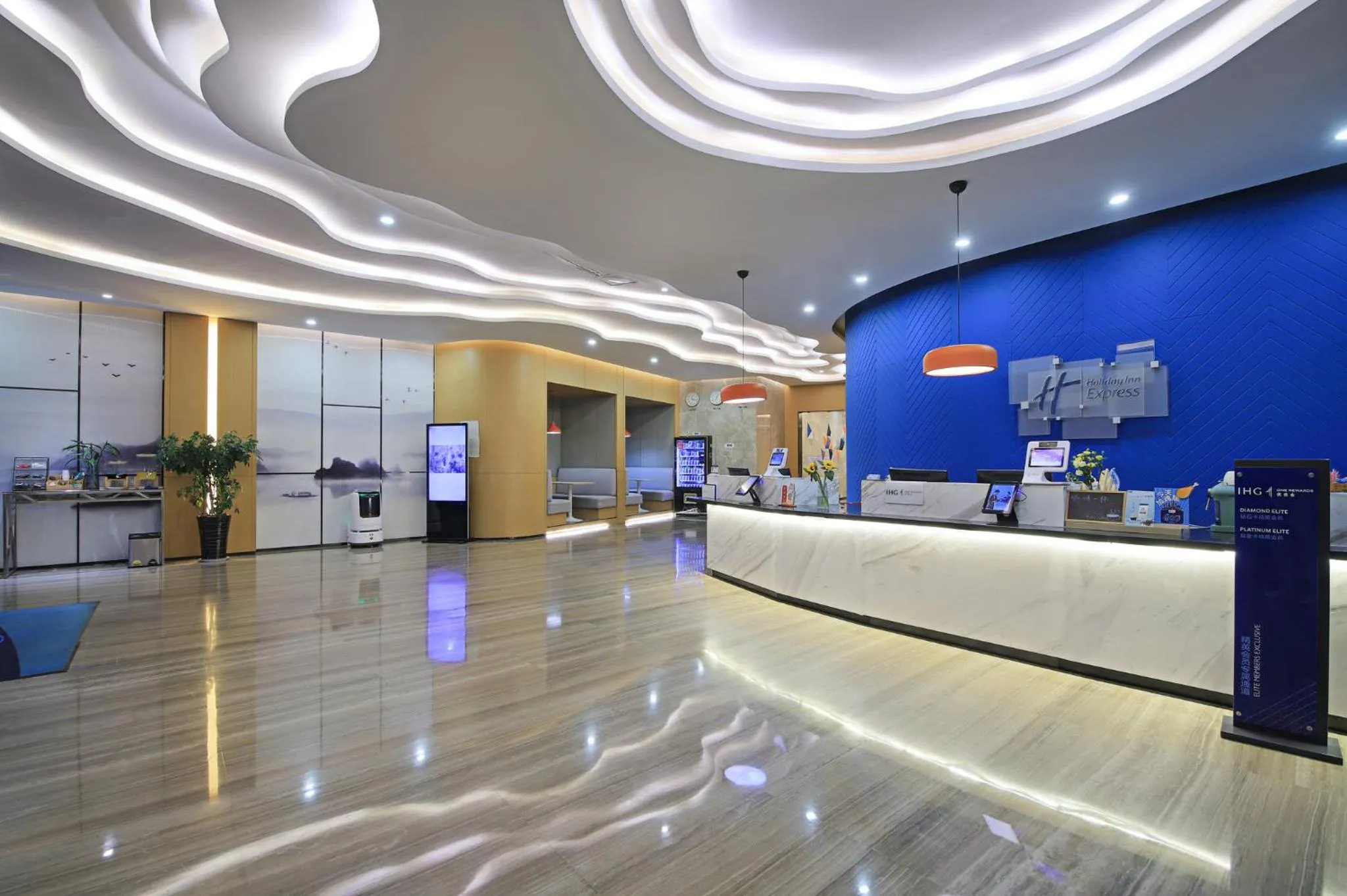 Property building, Lobby/Reception in Holiday Inn Express Linyi West, an IHG Hotel