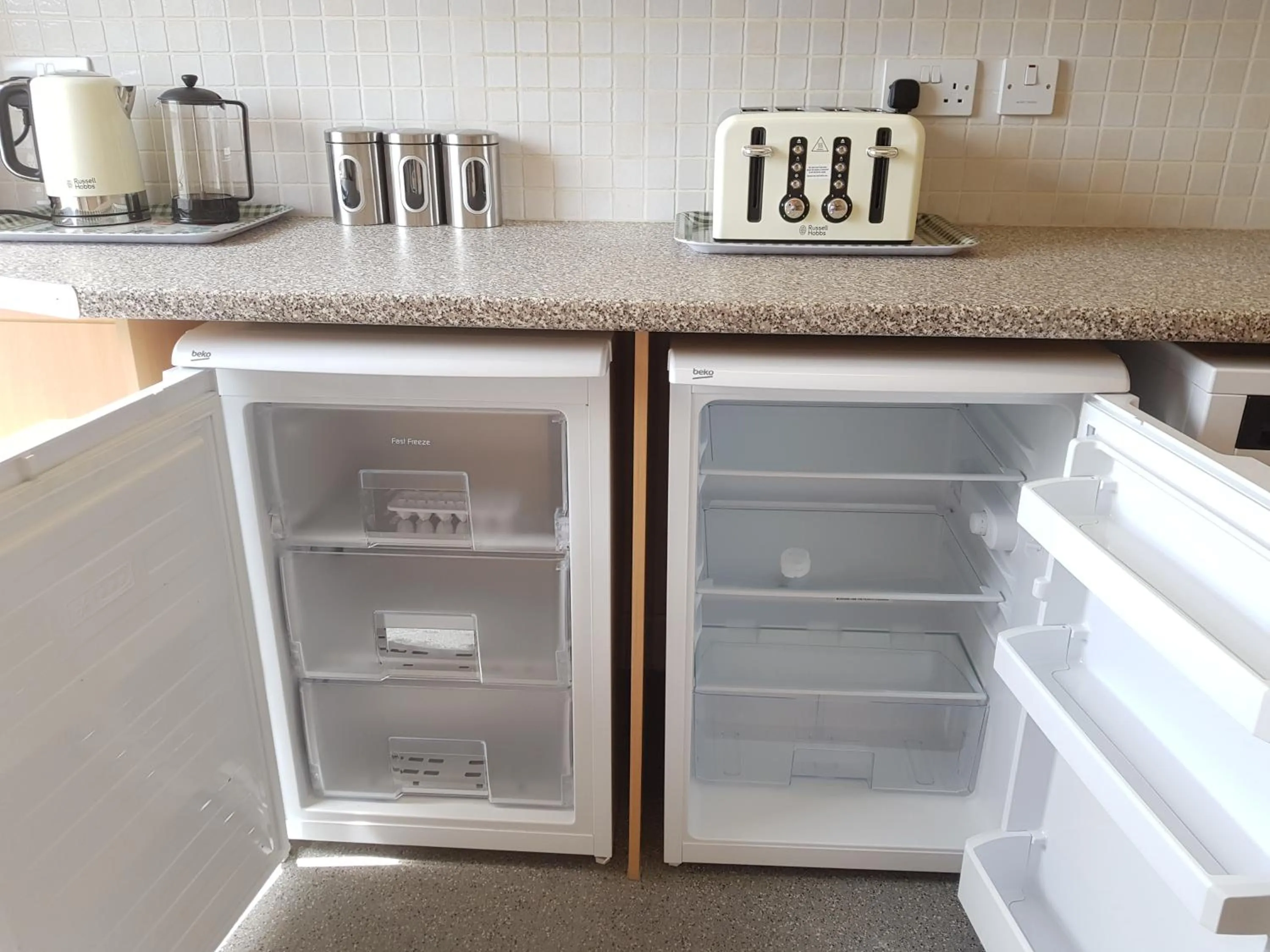 Kitchen or kitchenette in Saltburn Holidays 4 Park View