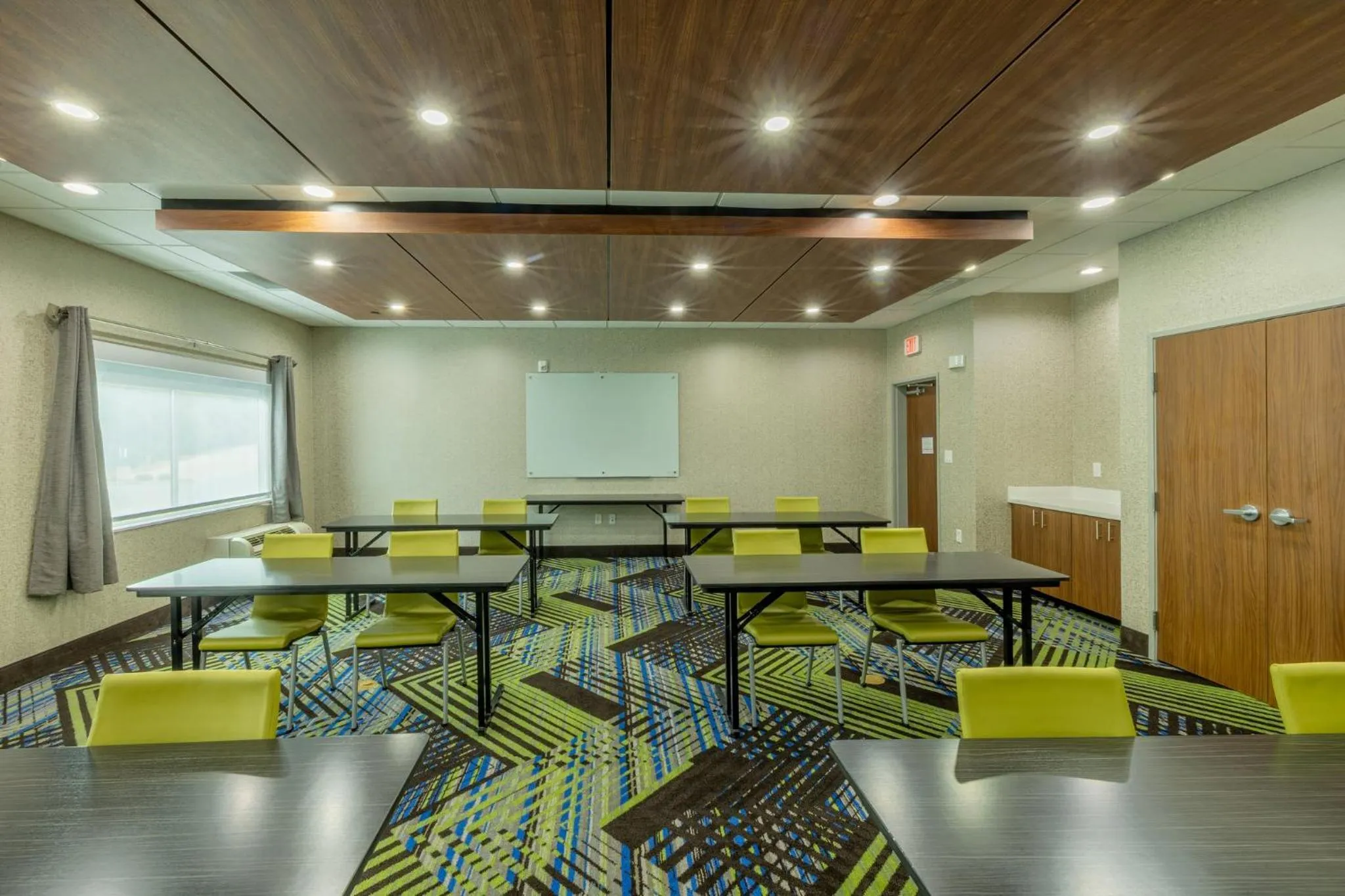 Meeting/conference room in Holiday Inn Express & Suites Lindale - Tyler by IHG