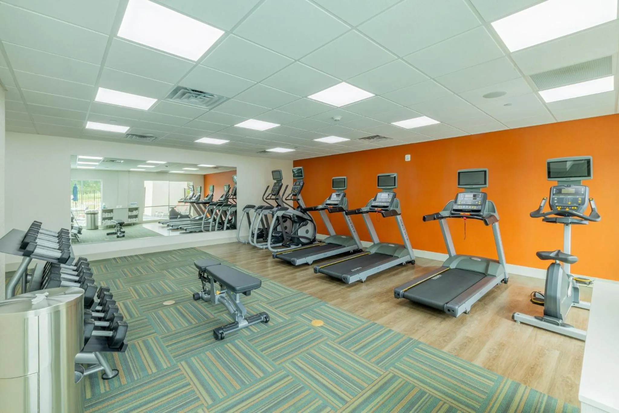 Fitness centre/facilities in Holiday Inn Express & Suites Lindale - Tyler by IHG