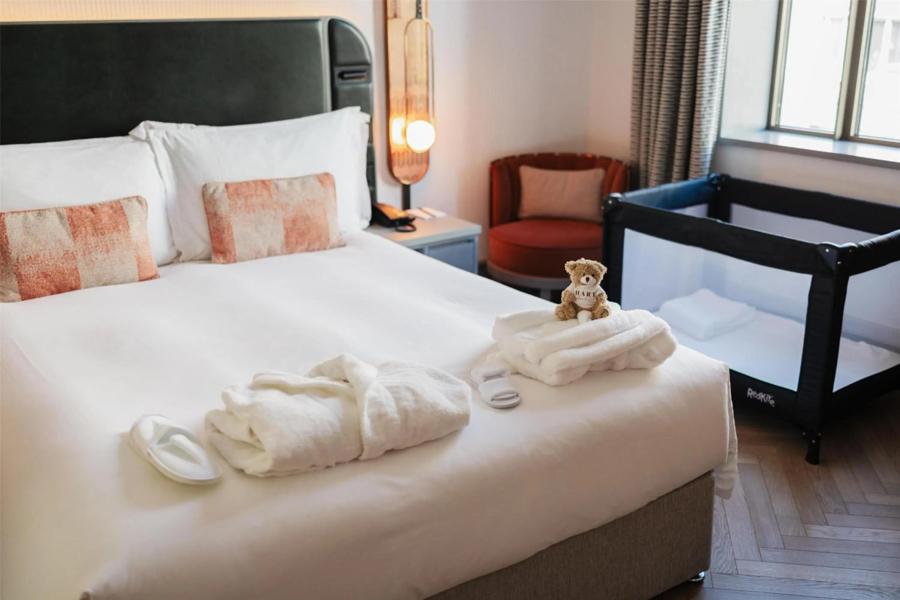 Bed in Hart Shoreditch Hotel London, Curio Collection by Hilton