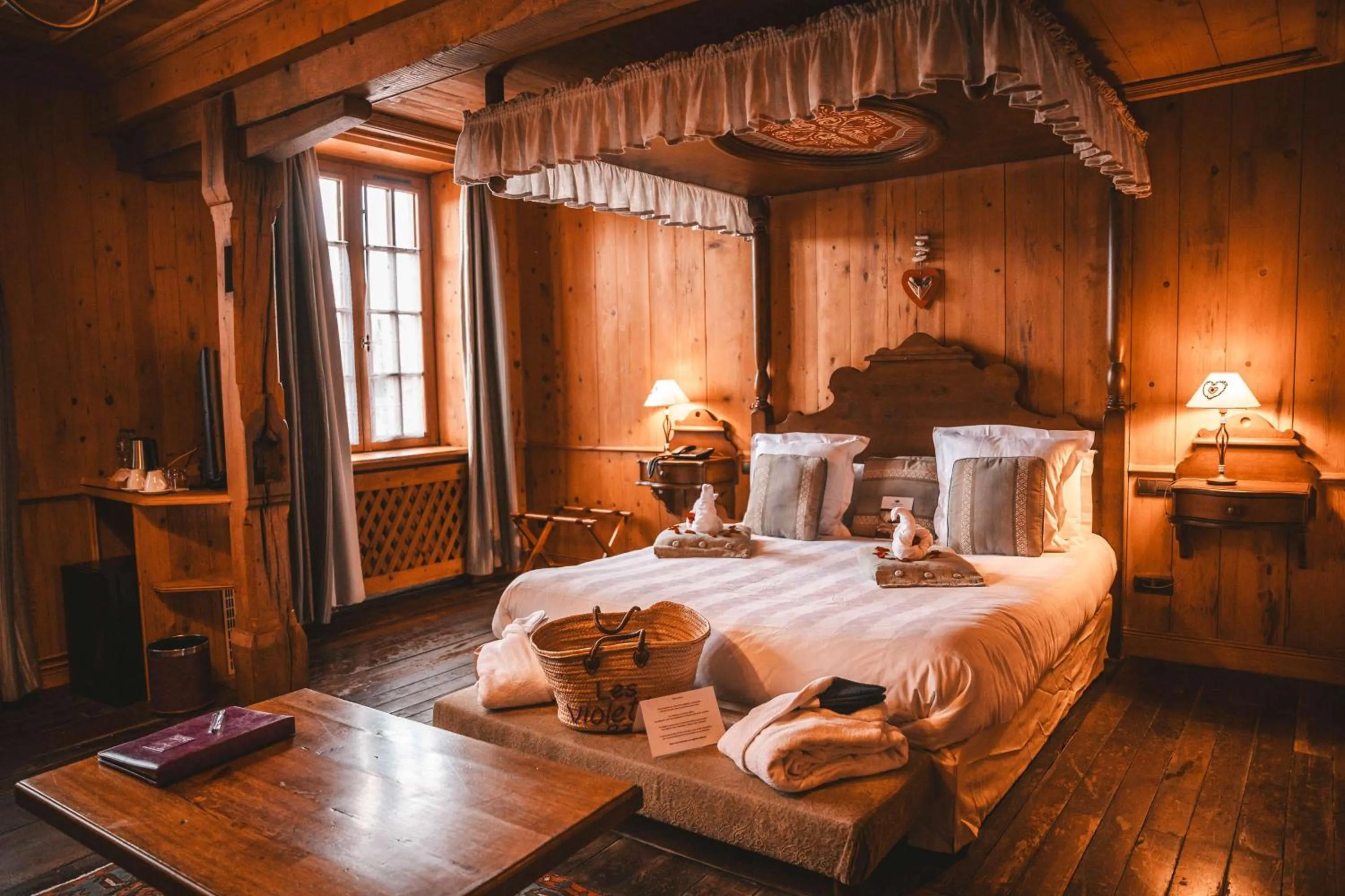 Bedroom, Bed in Les Violettes Hotel & Spa