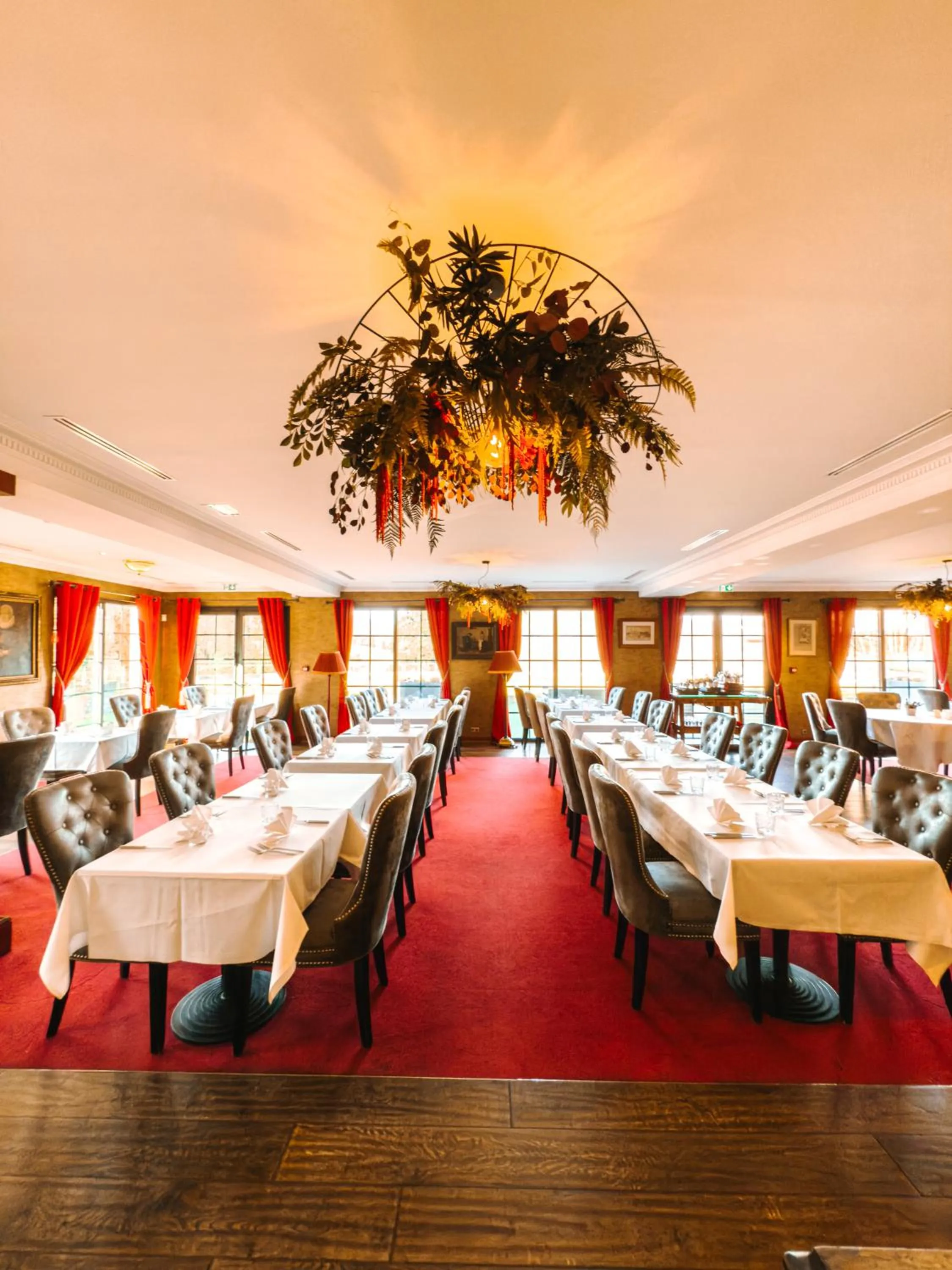 Restaurant/places to eat in Les Violettes Hotel & Spa