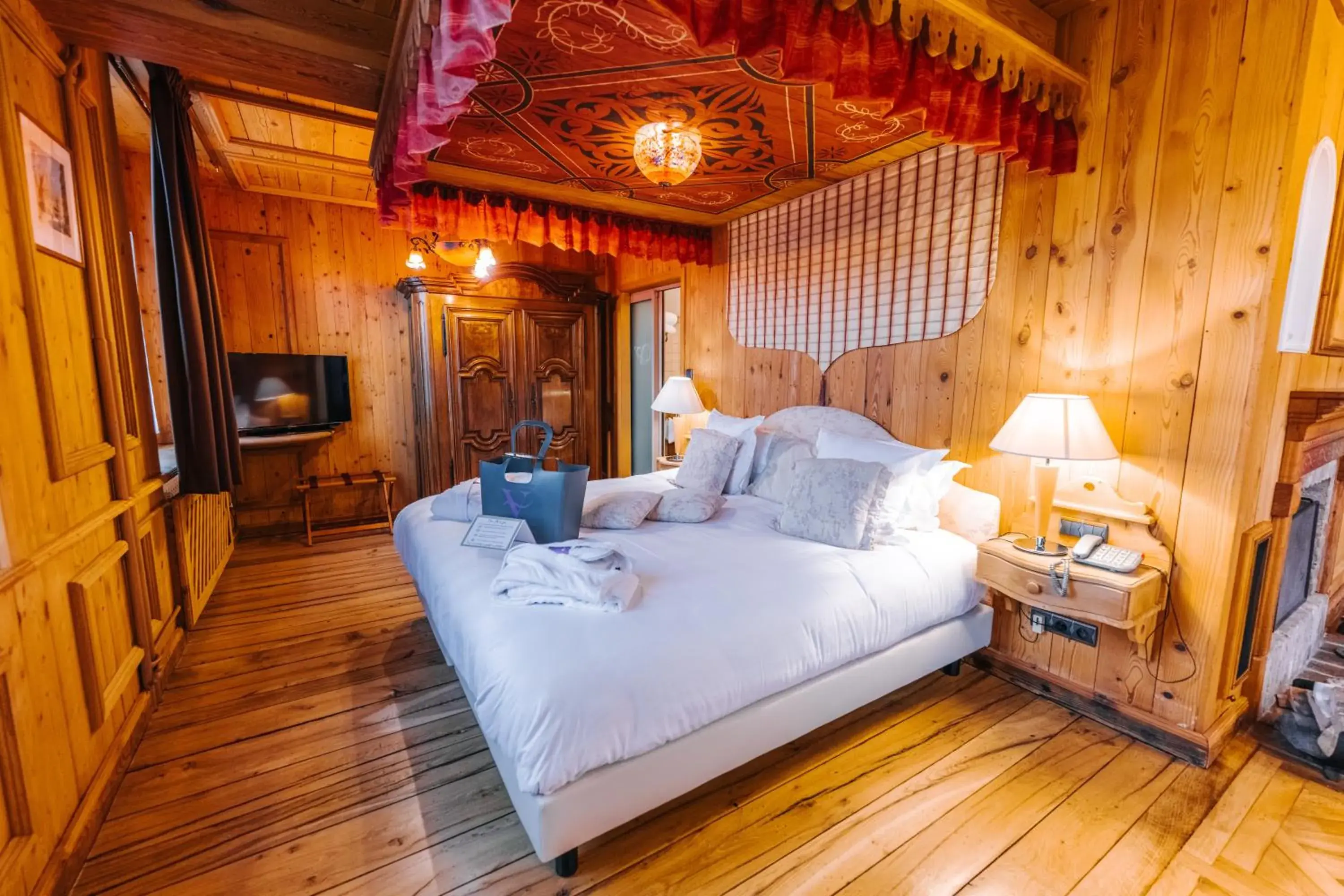 Alsacienne suite in Les Violettes Hotel & Spa Alsacienne suite in Les Violettes Hotel & Spa