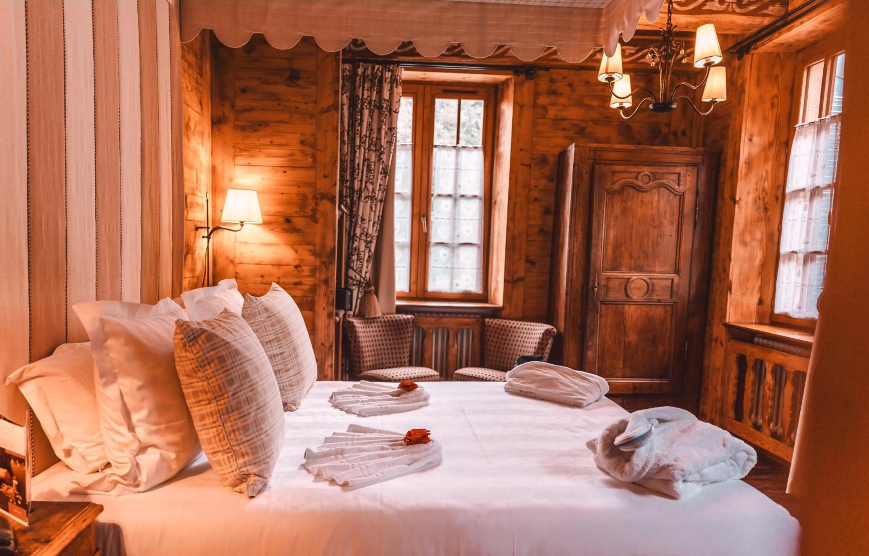 Bed in Les Violettes Hotel & Spa