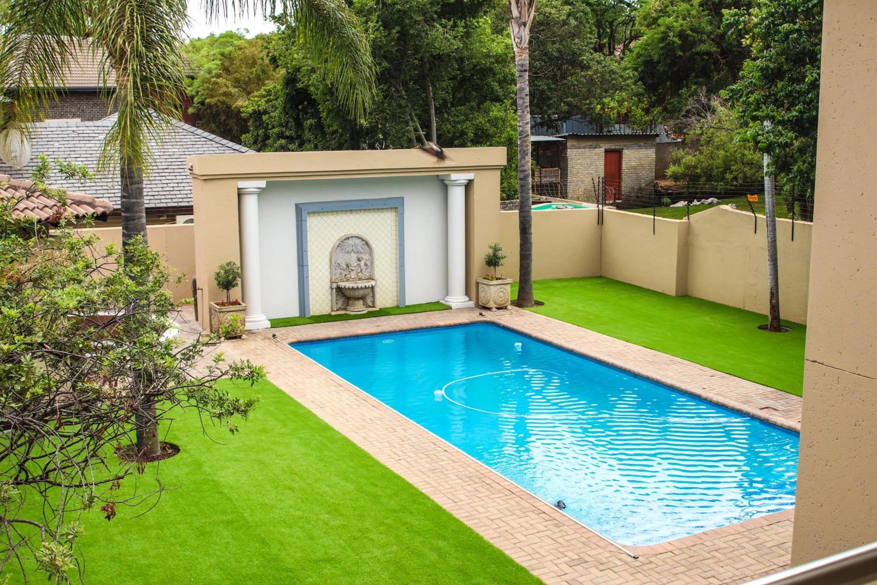Swimming pool in Letsatsing Lodge