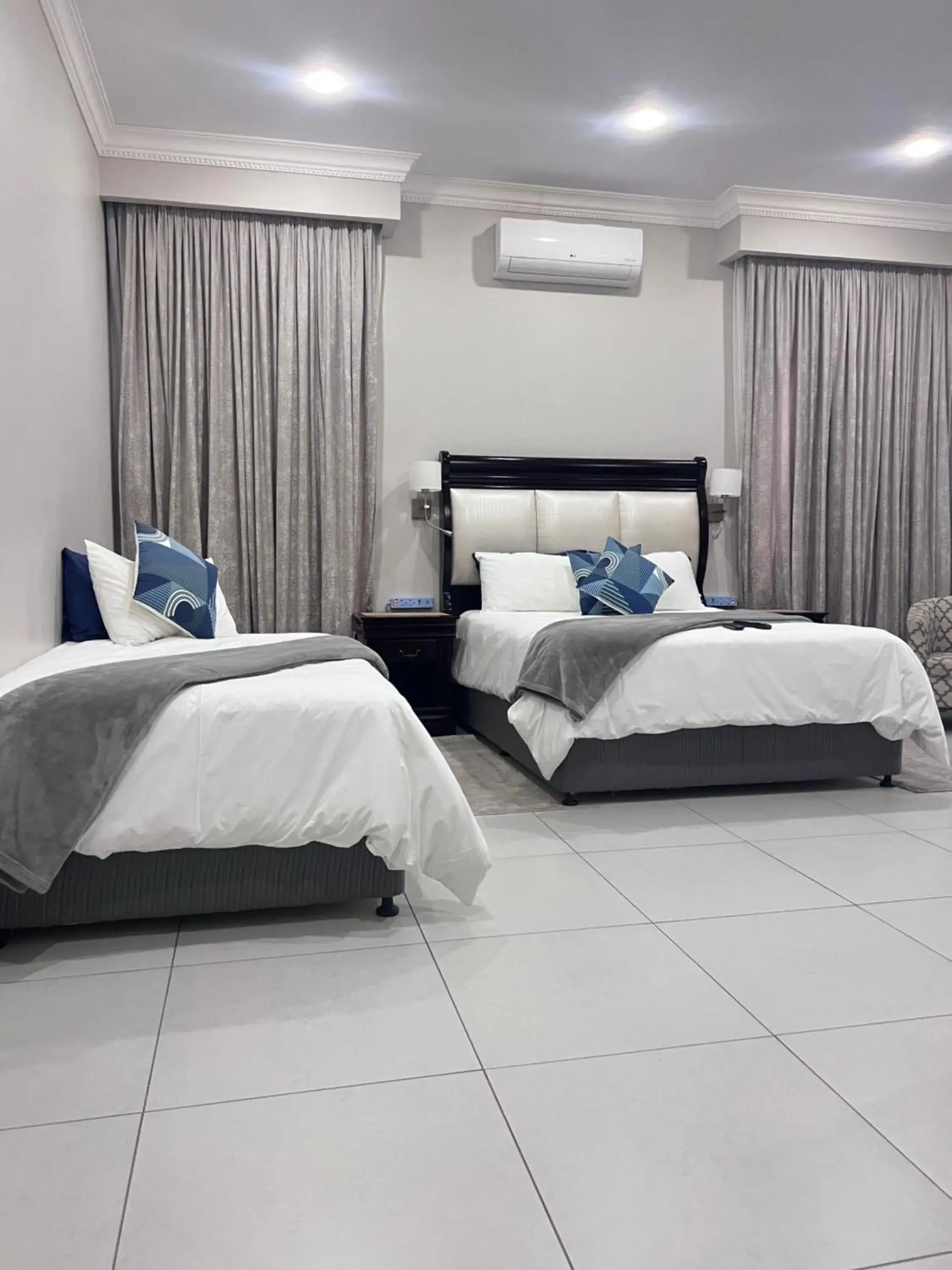 Standard Triple Room - single occupancy in Letsatsing Lodge Standard Triple Room - single occupancy in Letsatsing Lodge