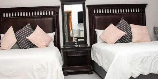 Bedroom, Bed in Letsatsing Lodge Bedroom, Bed in Letsatsing Lodge