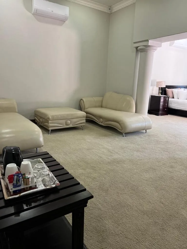 Living room in Letsatsing Lodge