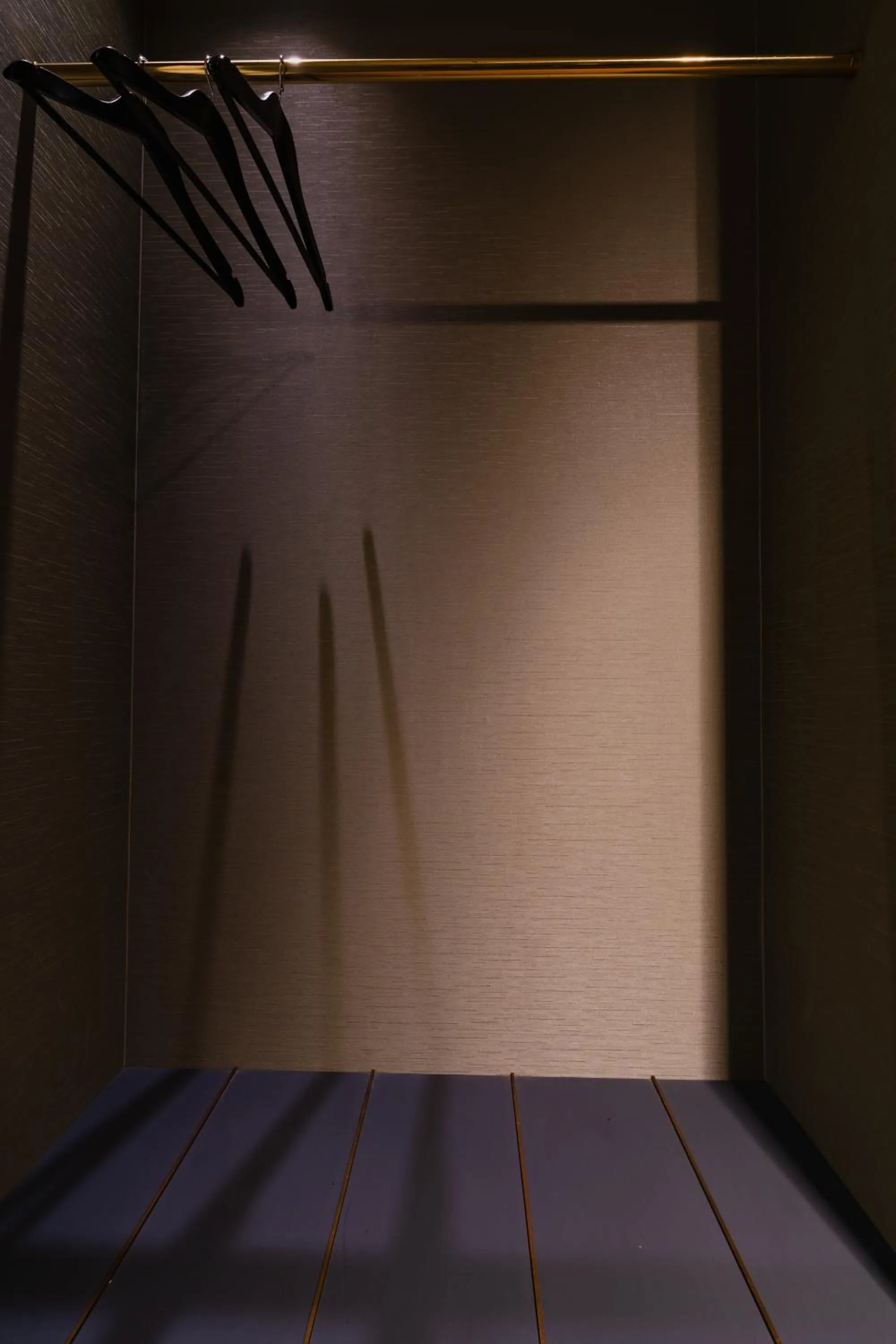 wardrobe in Hotel Mai Amsterdam