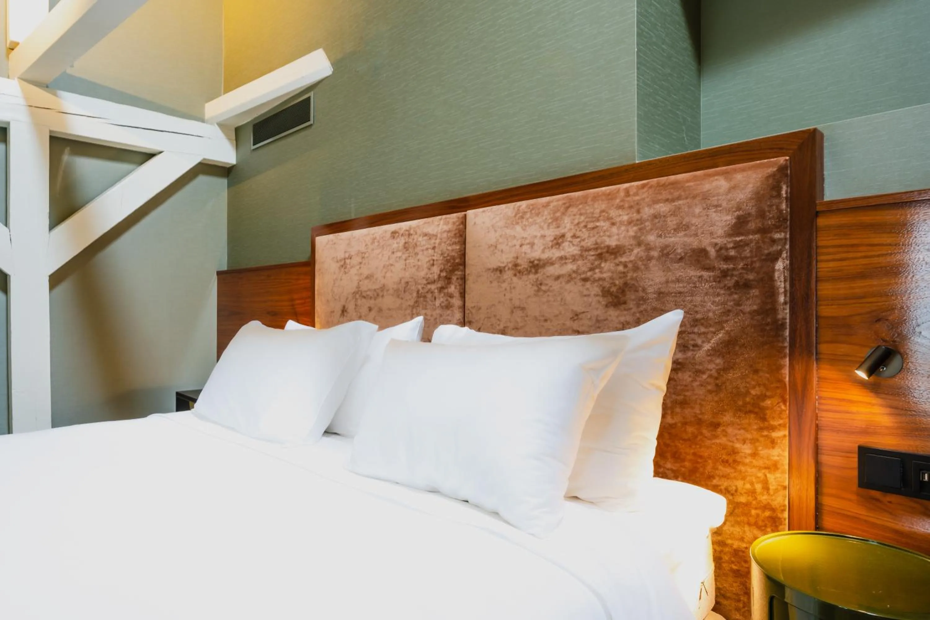 Bed in Hotel Mai Amsterdam