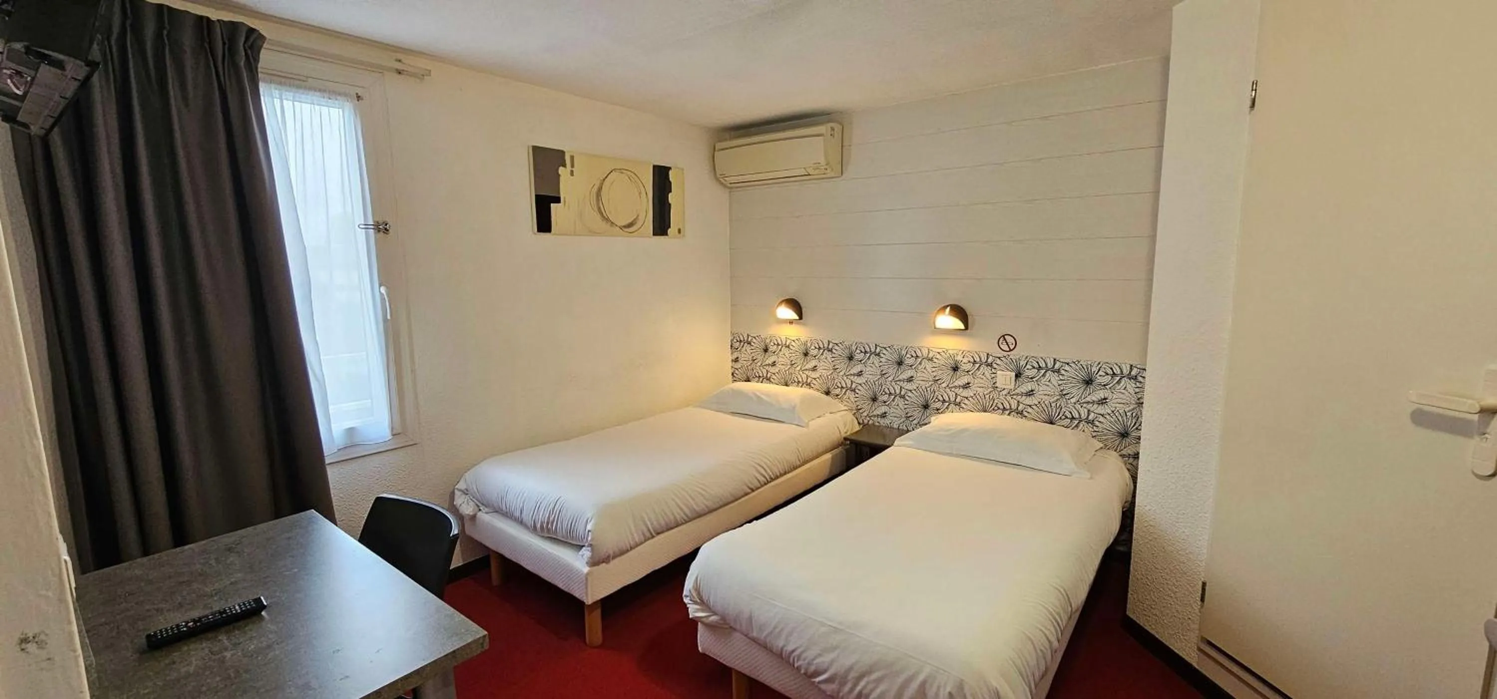 Bedroom, Bed in Brit Hotel Essentiel Albi Parc des Expos