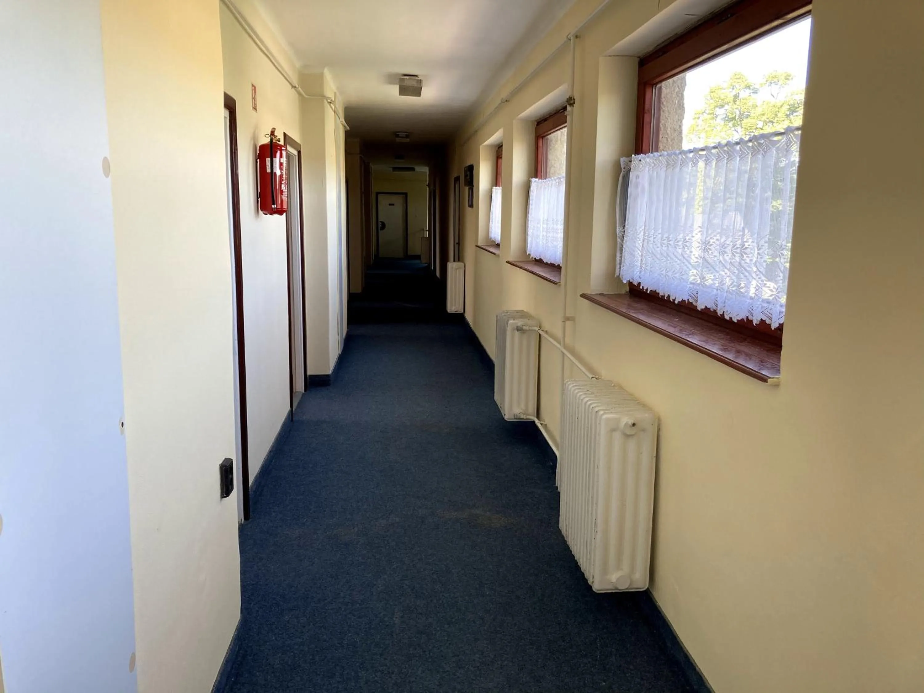 Manuela Ifjúsági Hotel