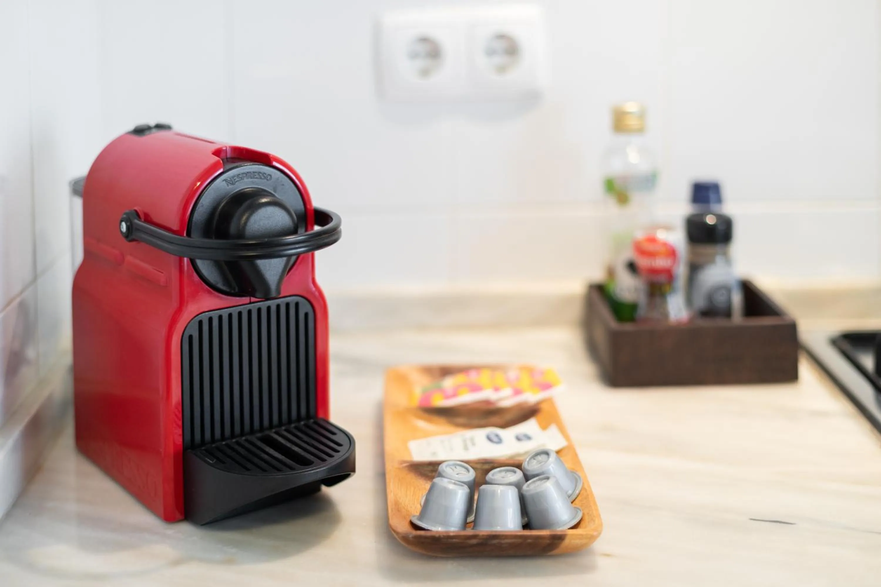 Coffee/tea facilities in Living Bairro Alto V