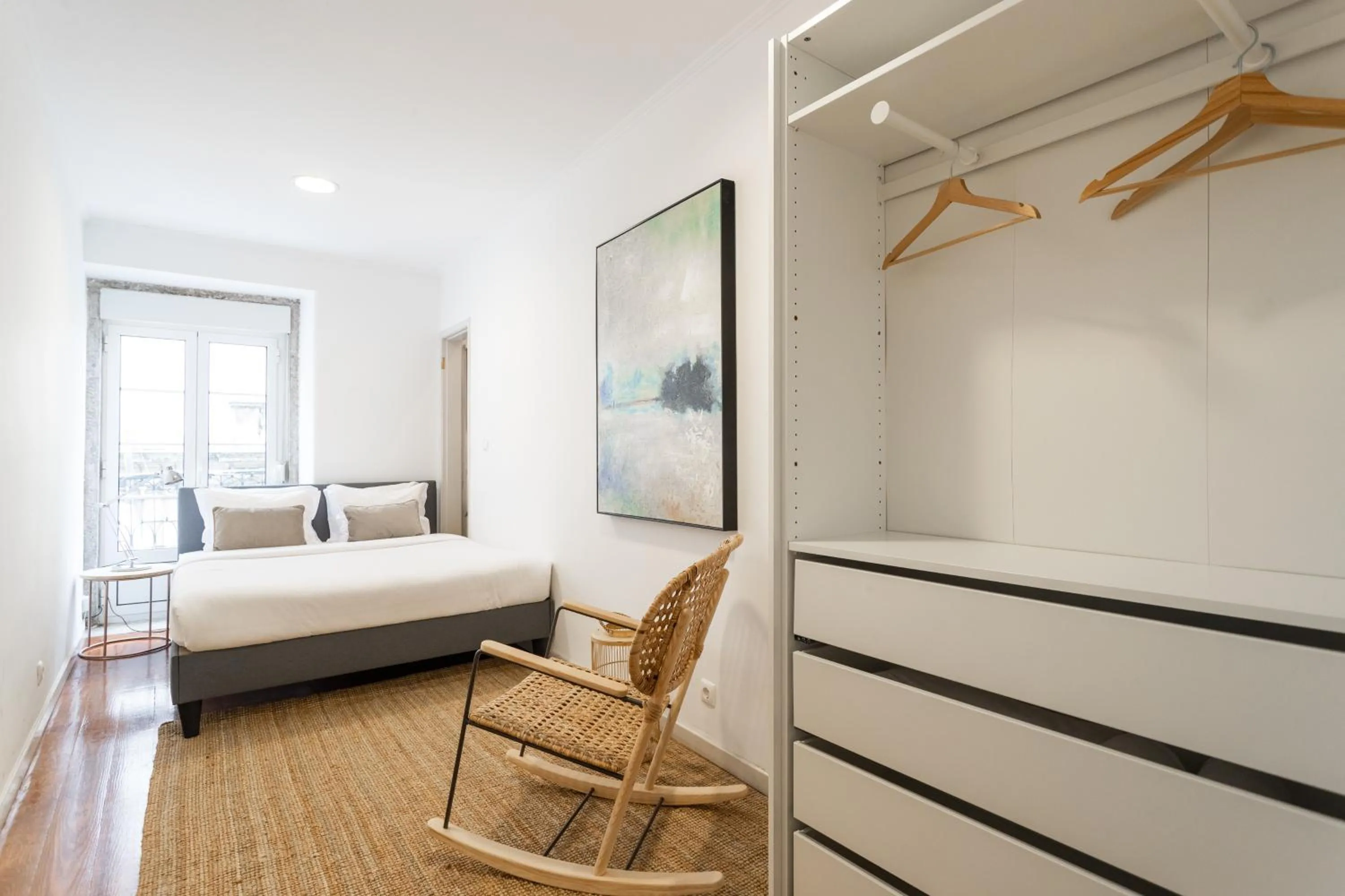 Bedroom, Bed in Living Bairro Alto V